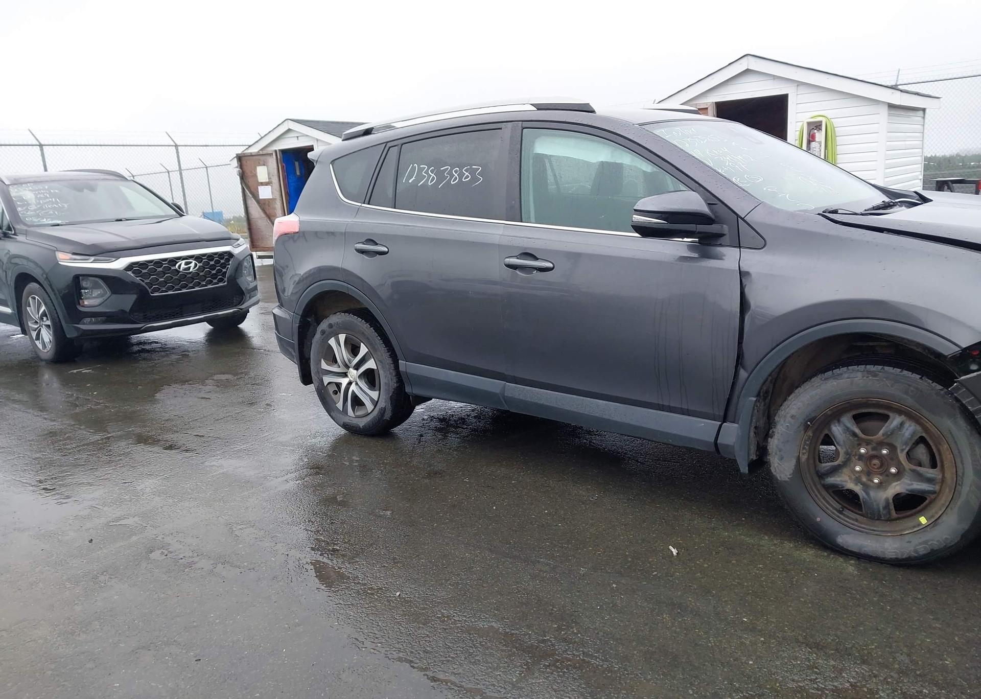 2017 TOYOTA RAV4 LE