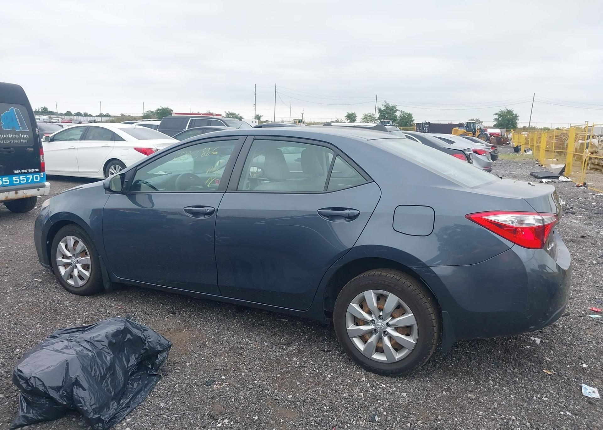 2014 TOYOTA COROLLA LE
