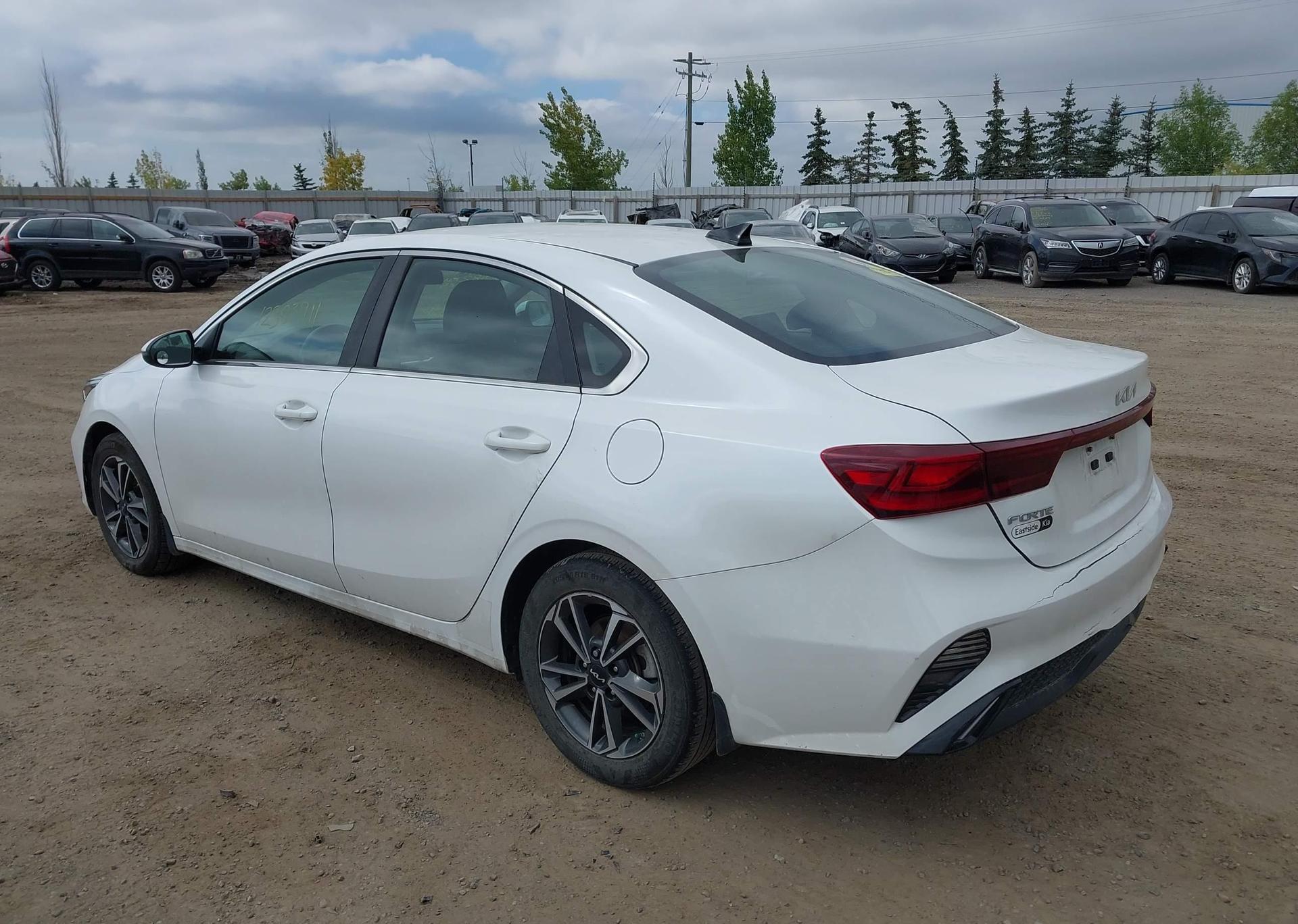 2023 KIA FORTE EX