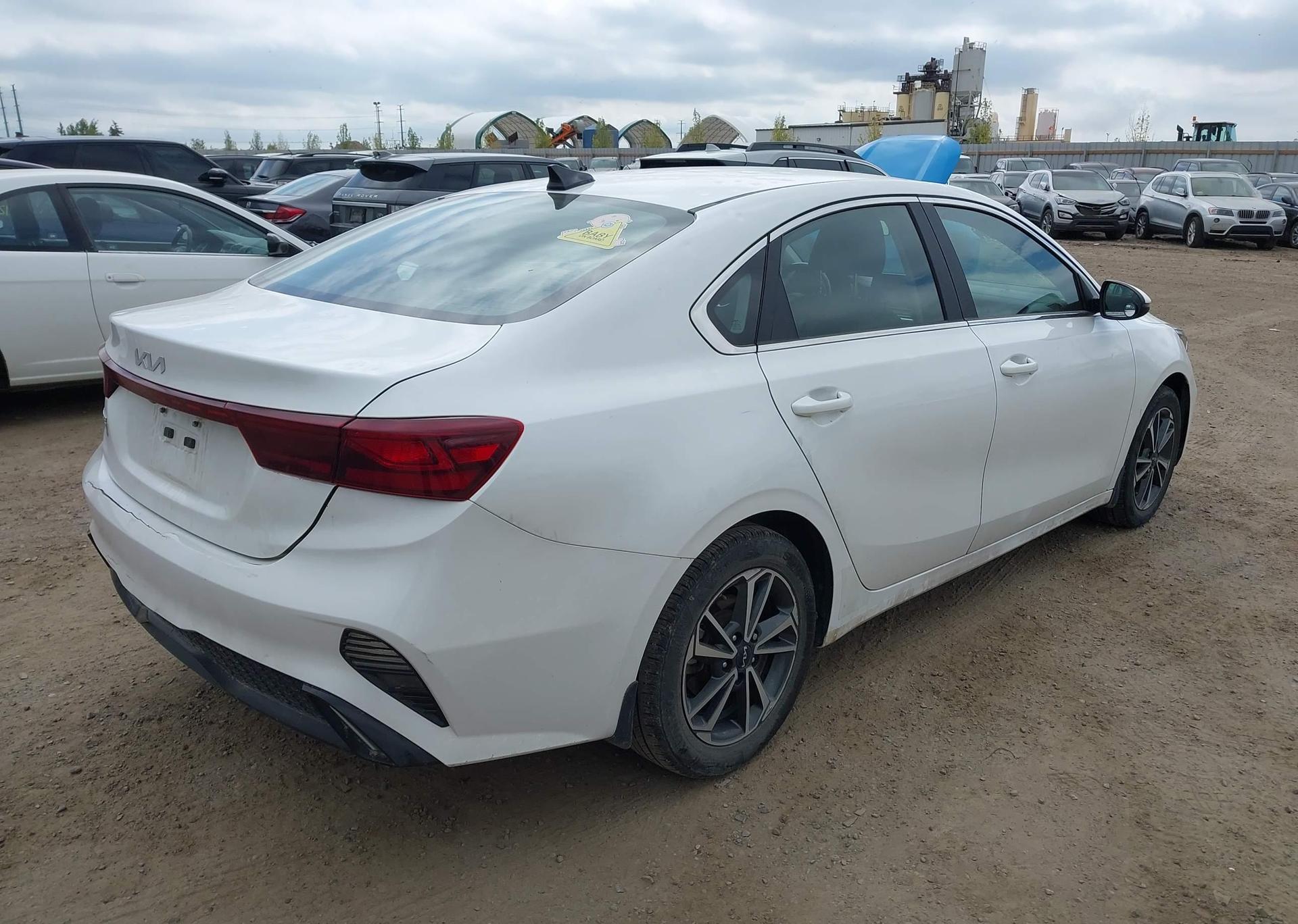 2023 KIA FORTE EX