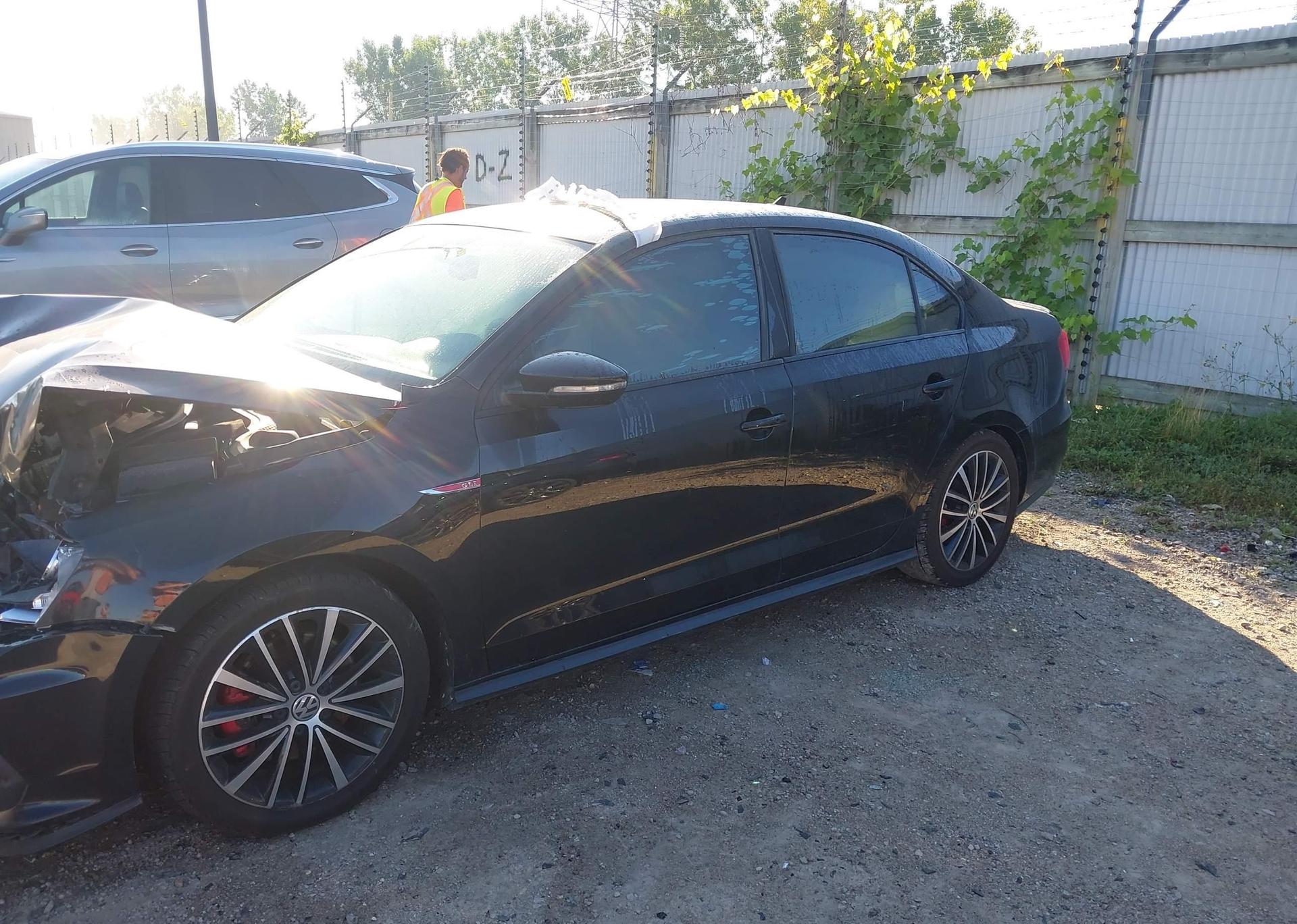 2016 VOLKSWAGEN JETTA GLI