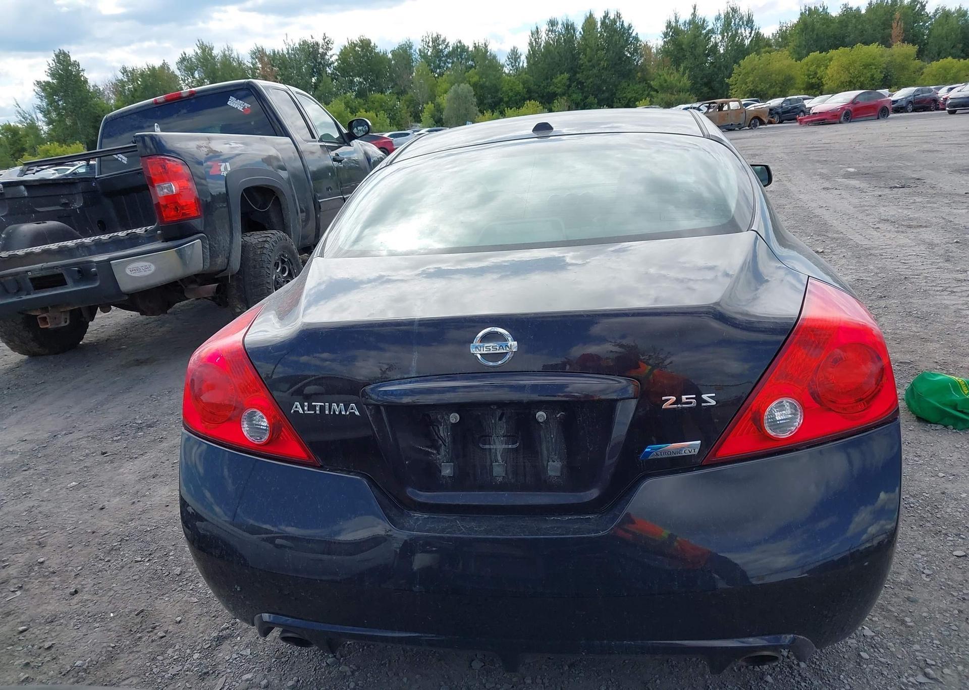 2011 NISSAN Altima S