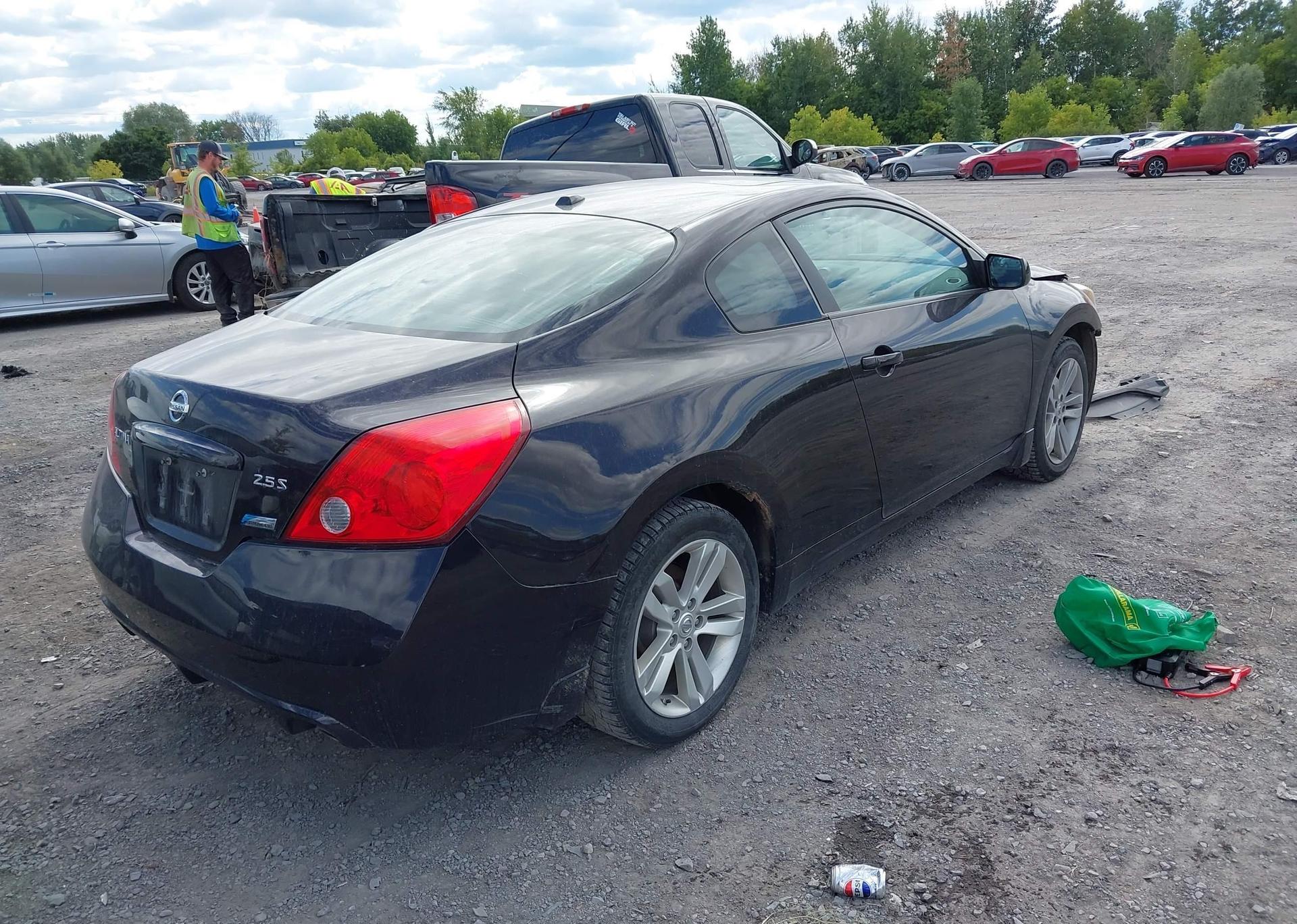2011 NISSAN Altima S