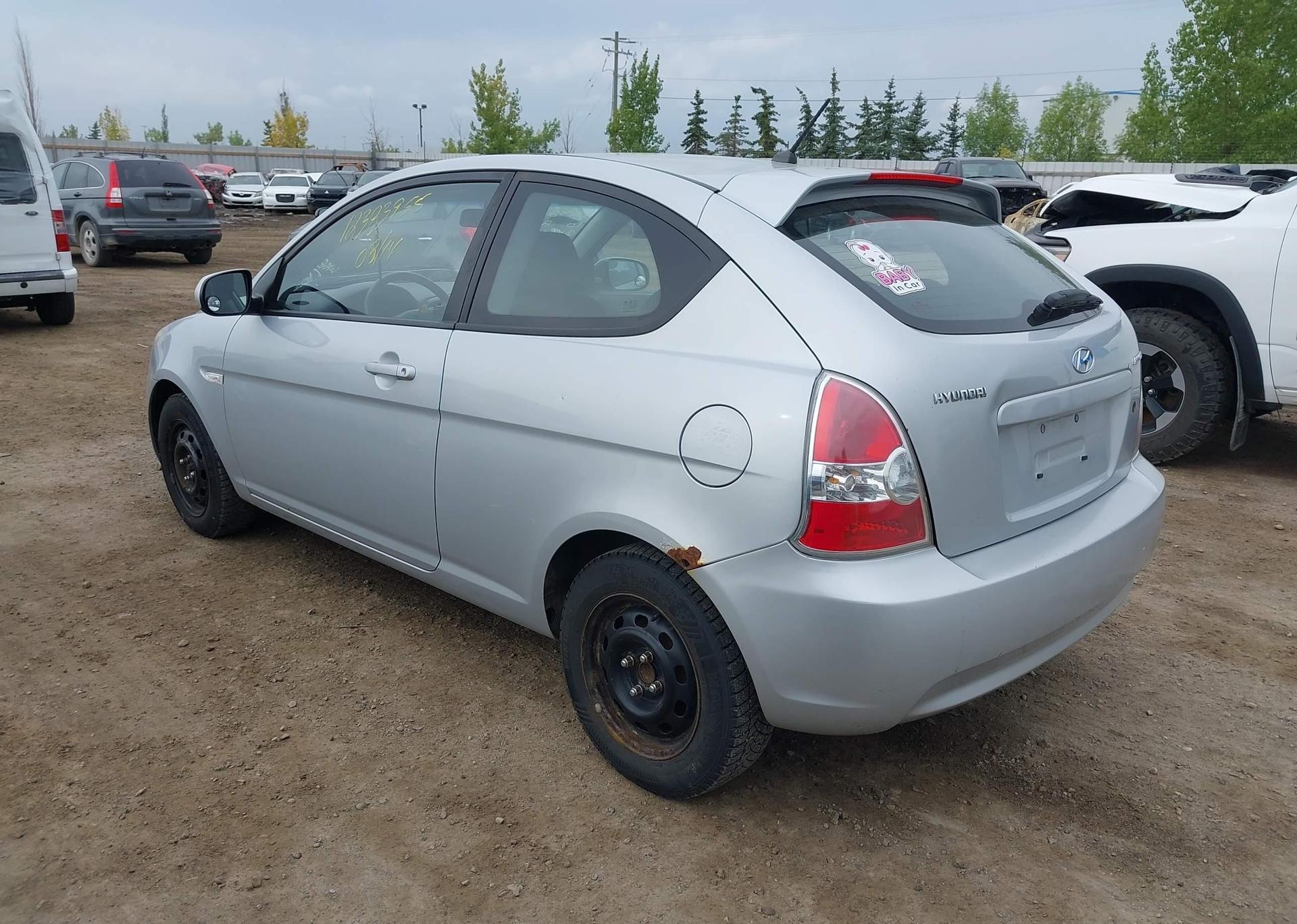 2010 HYUNDAI ACCENT GL