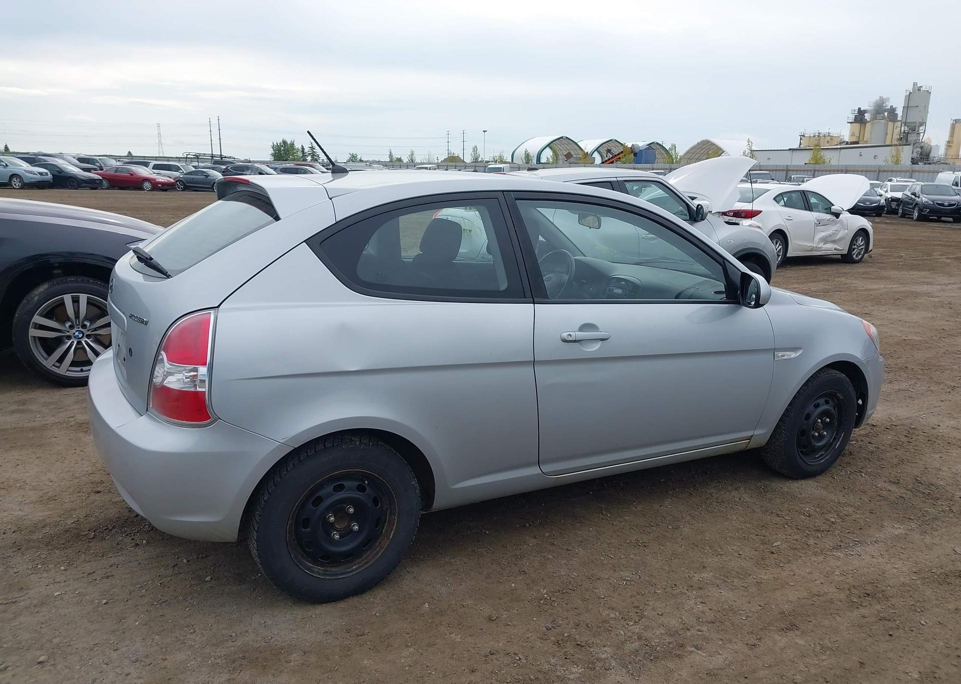 2010 HYUNDAI ACCENT GL