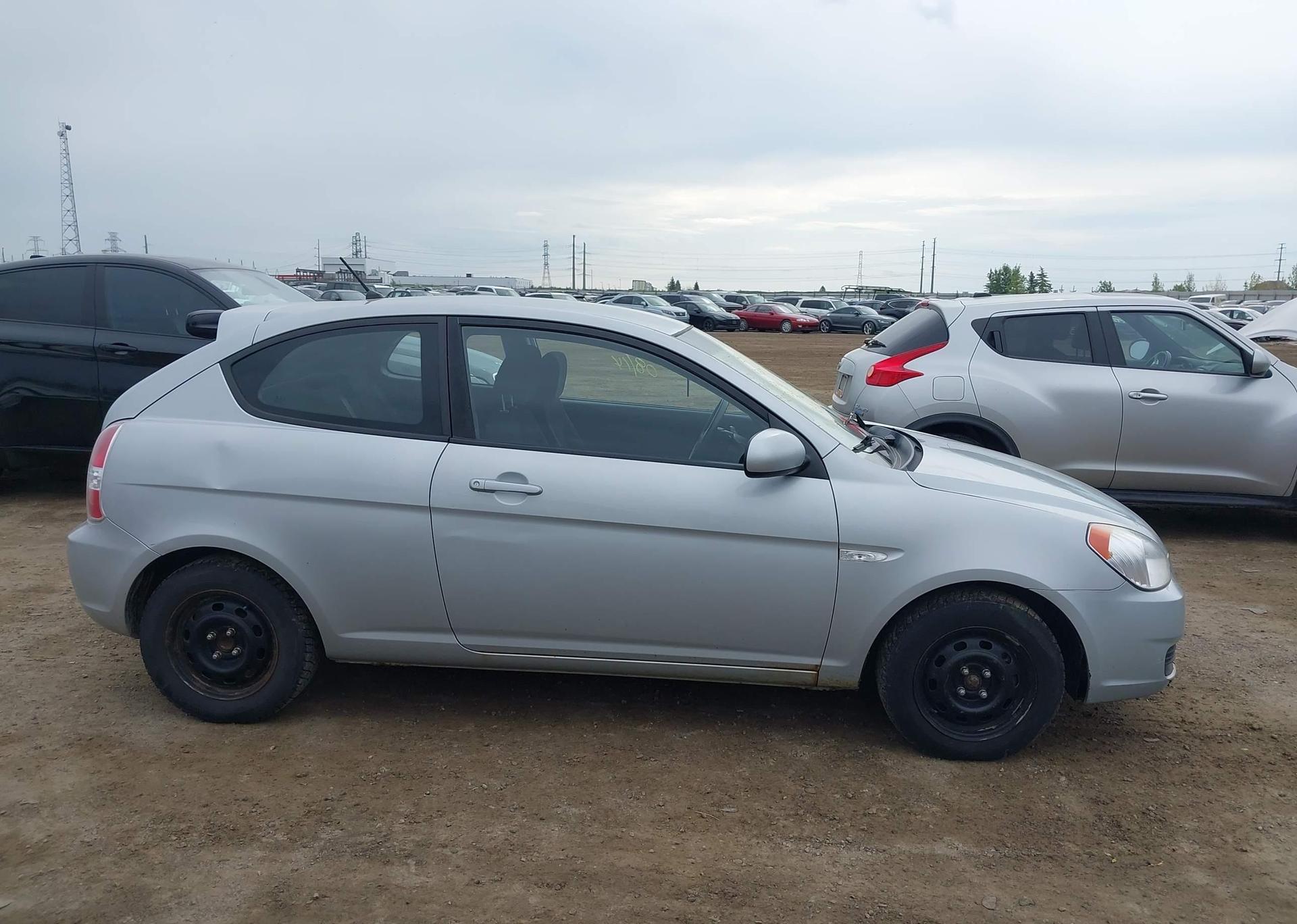 2010 HYUNDAI ACCENT GL