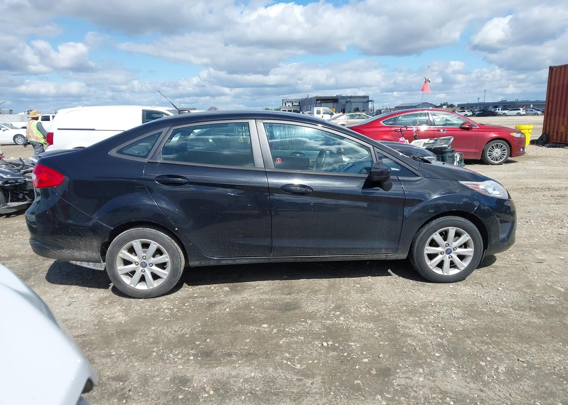 2012 FORD FIESTA SE