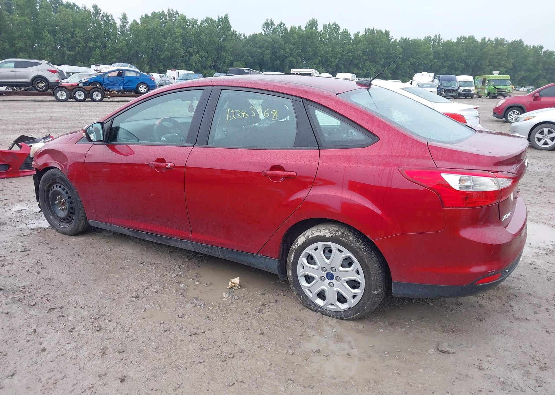 2013 FORD FOCUS SE