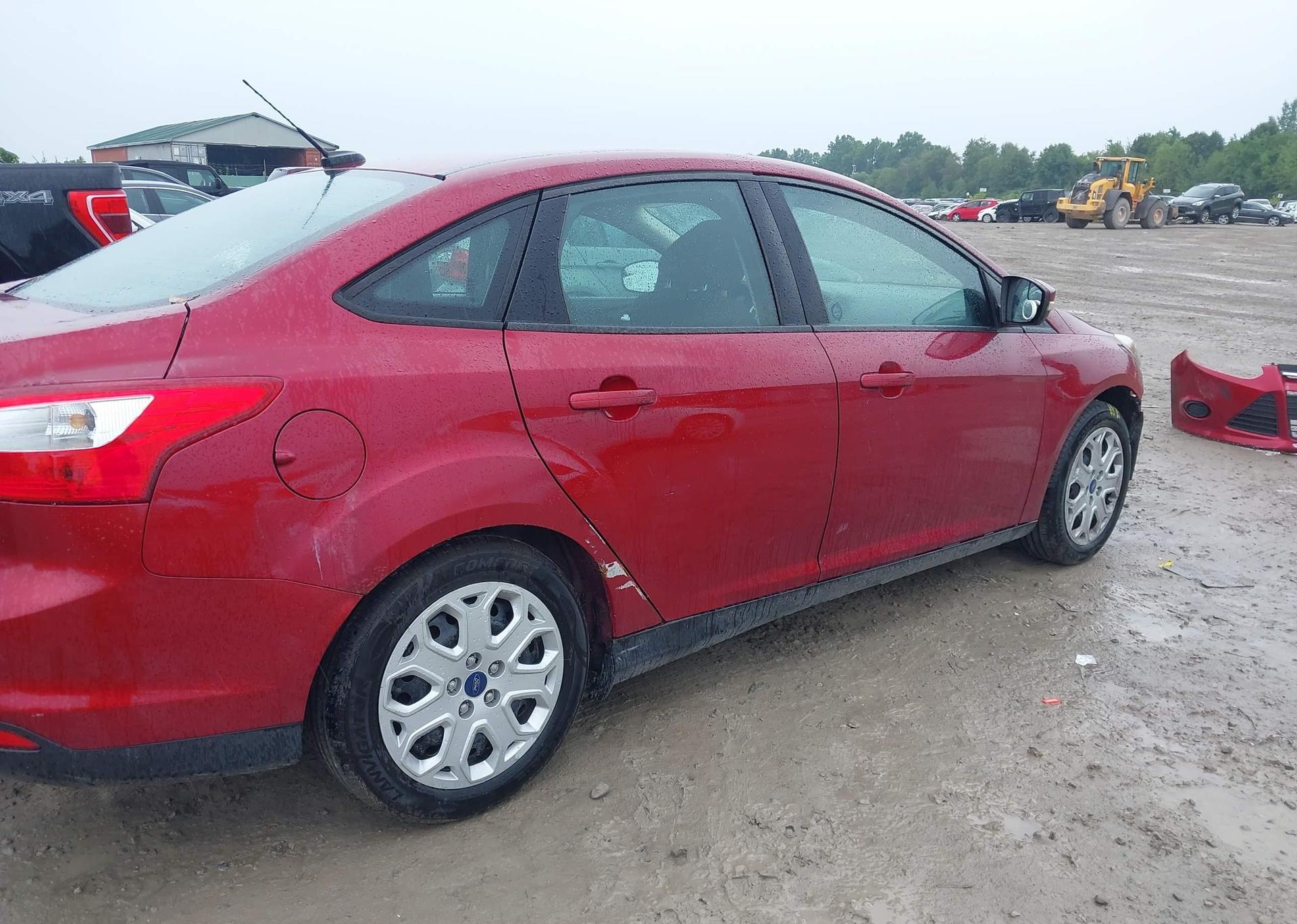 2013 FORD FOCUS SE