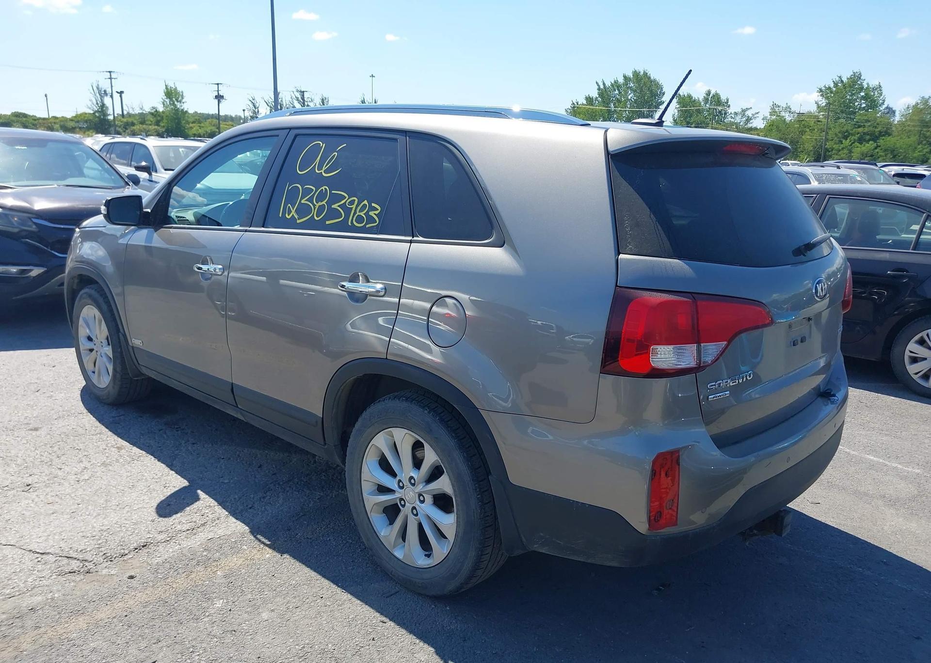 2015 KIA SORENTO EX V6