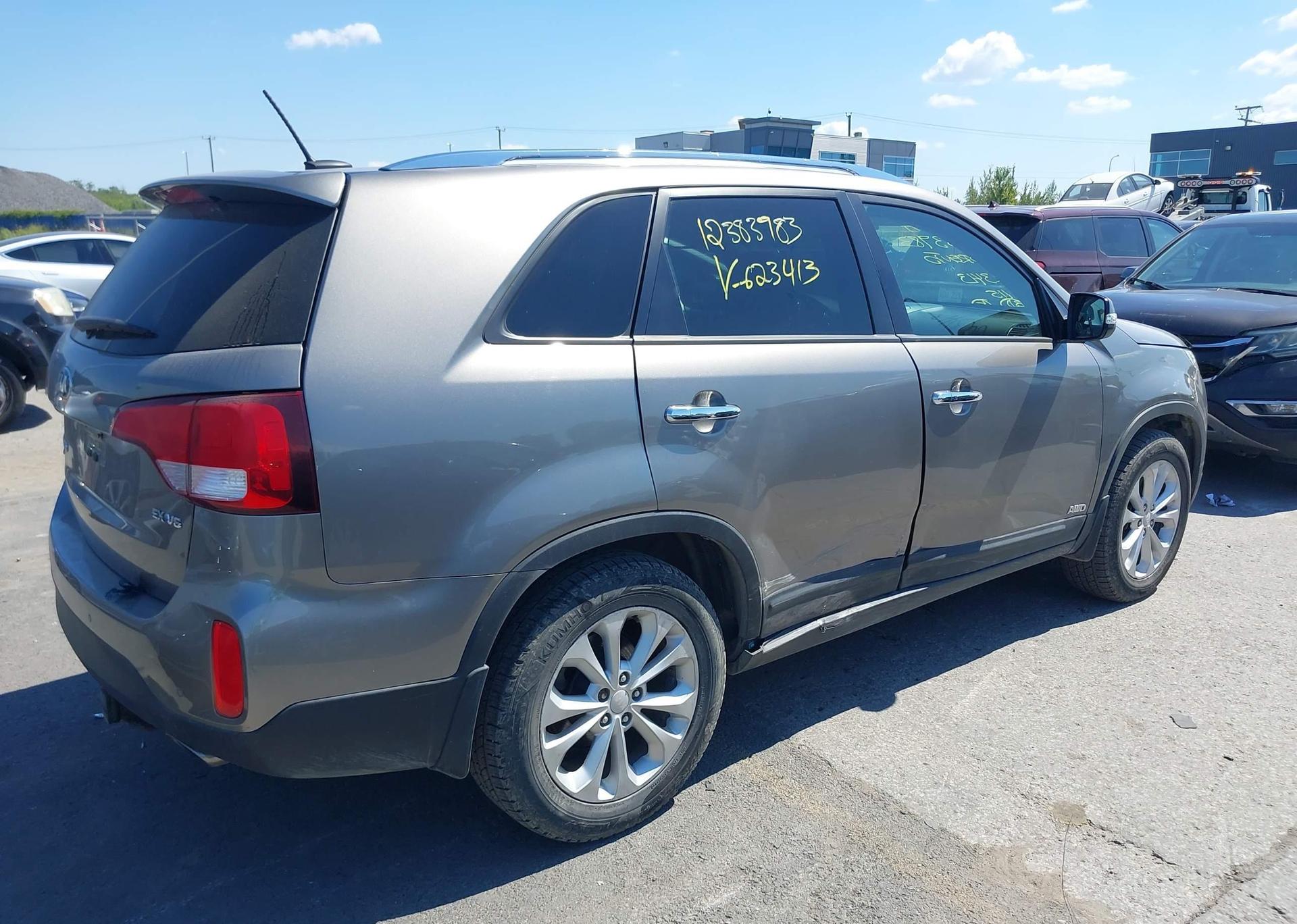 2015 KIA SORENTO EX V6