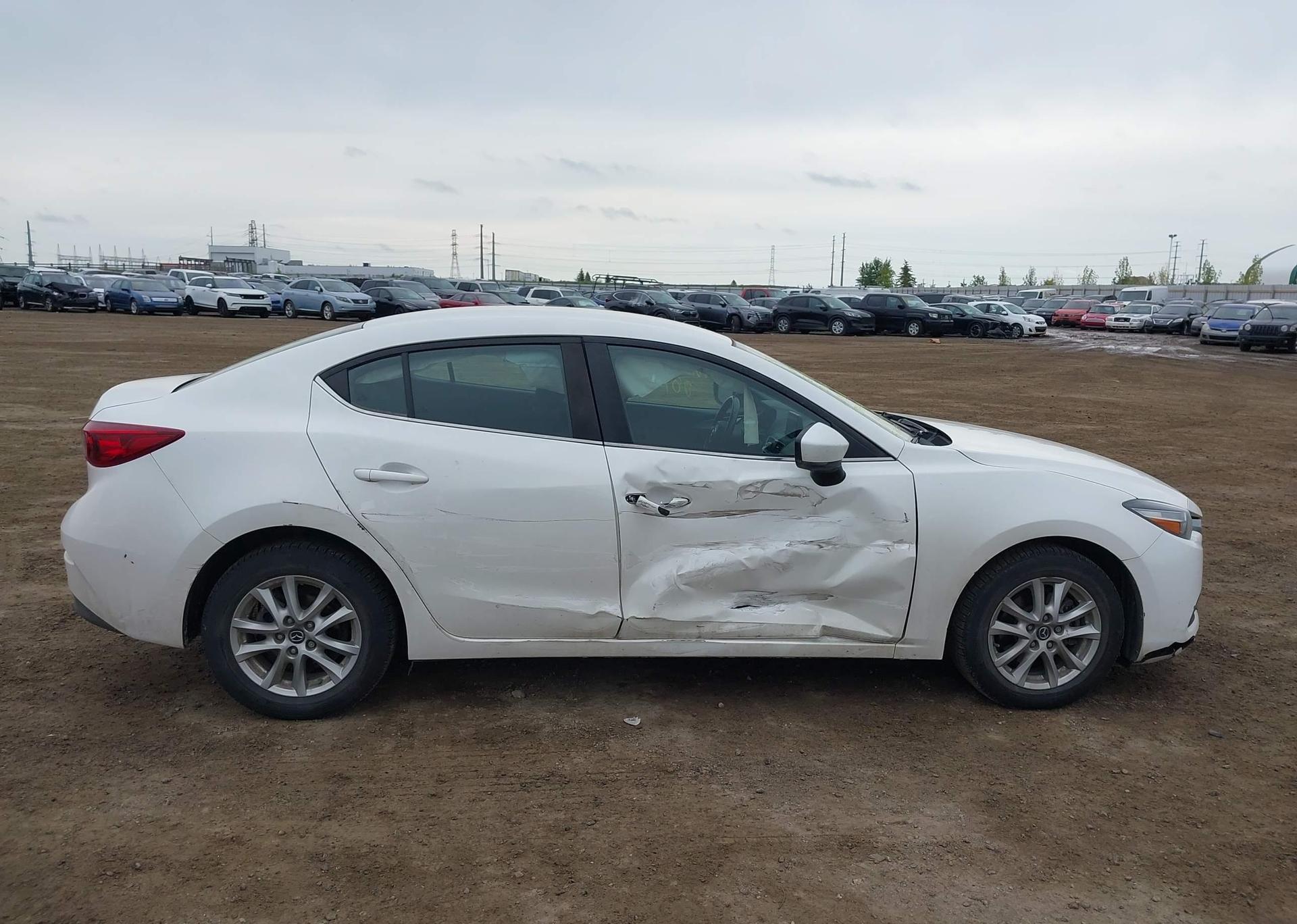 2017 MAZDA MAZDA3 GS
