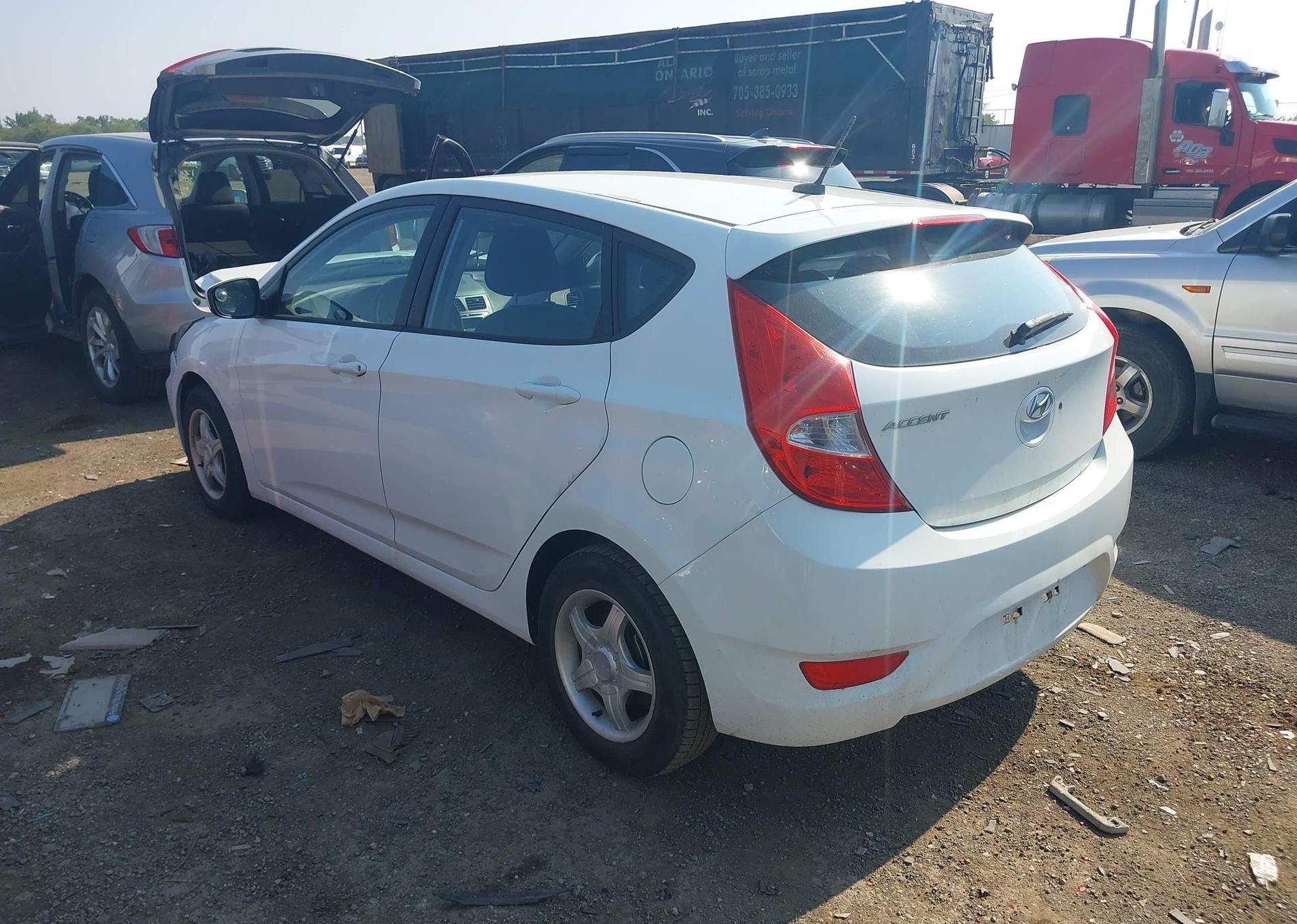 2015 HYUNDAI ACCENT GL
