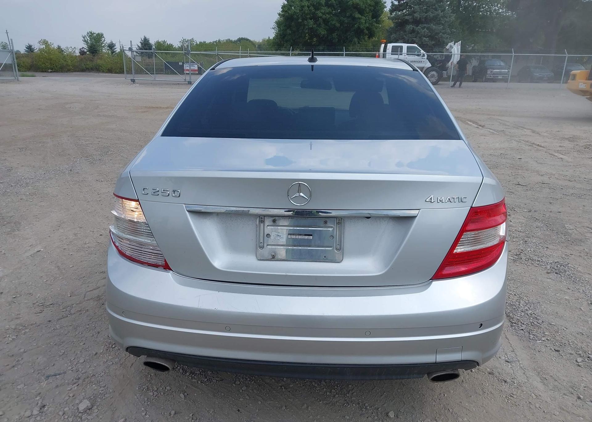 2011 MERCEDES-BENZ C 250 4MATIC