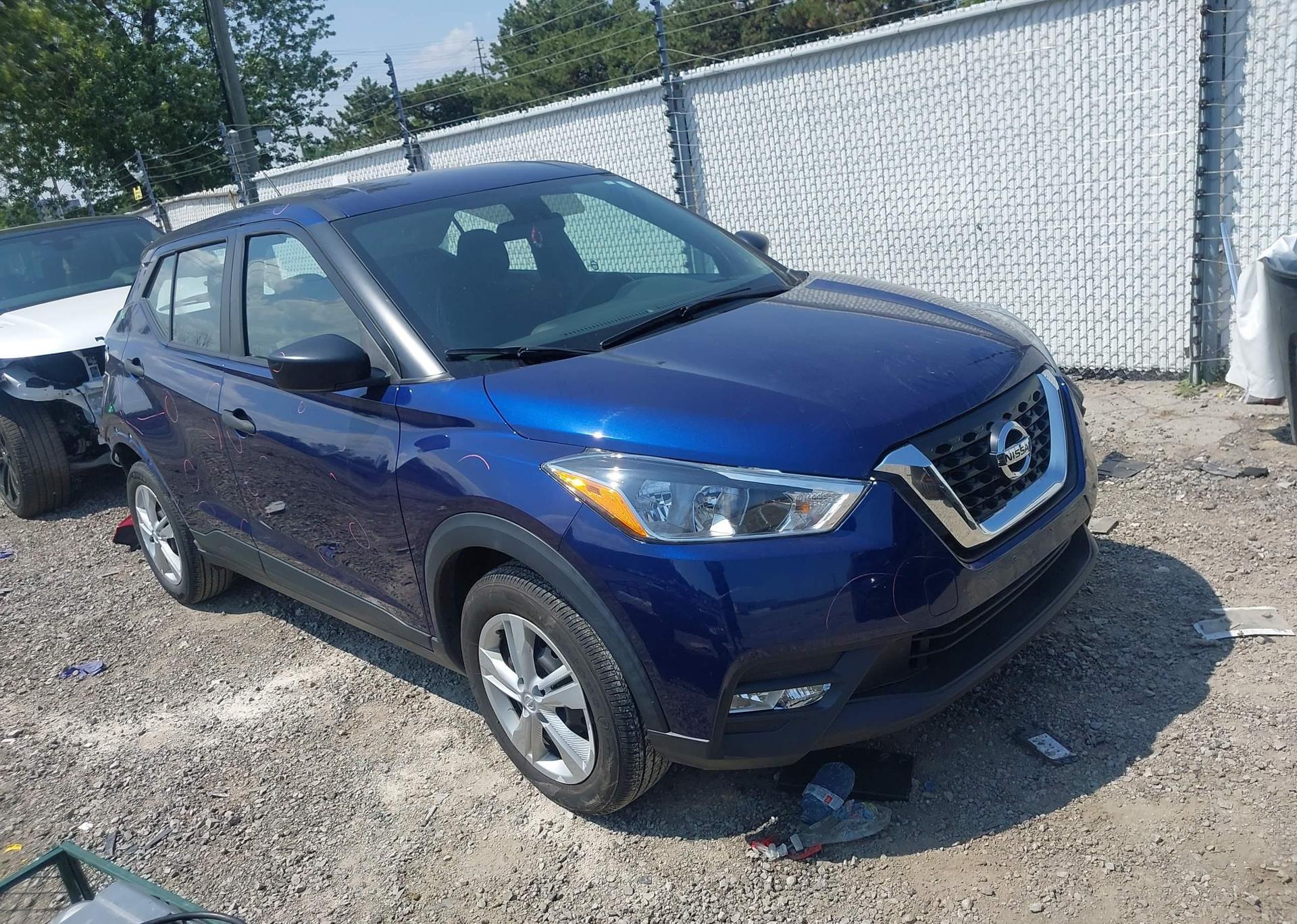 2019 NISSAN KICKS S