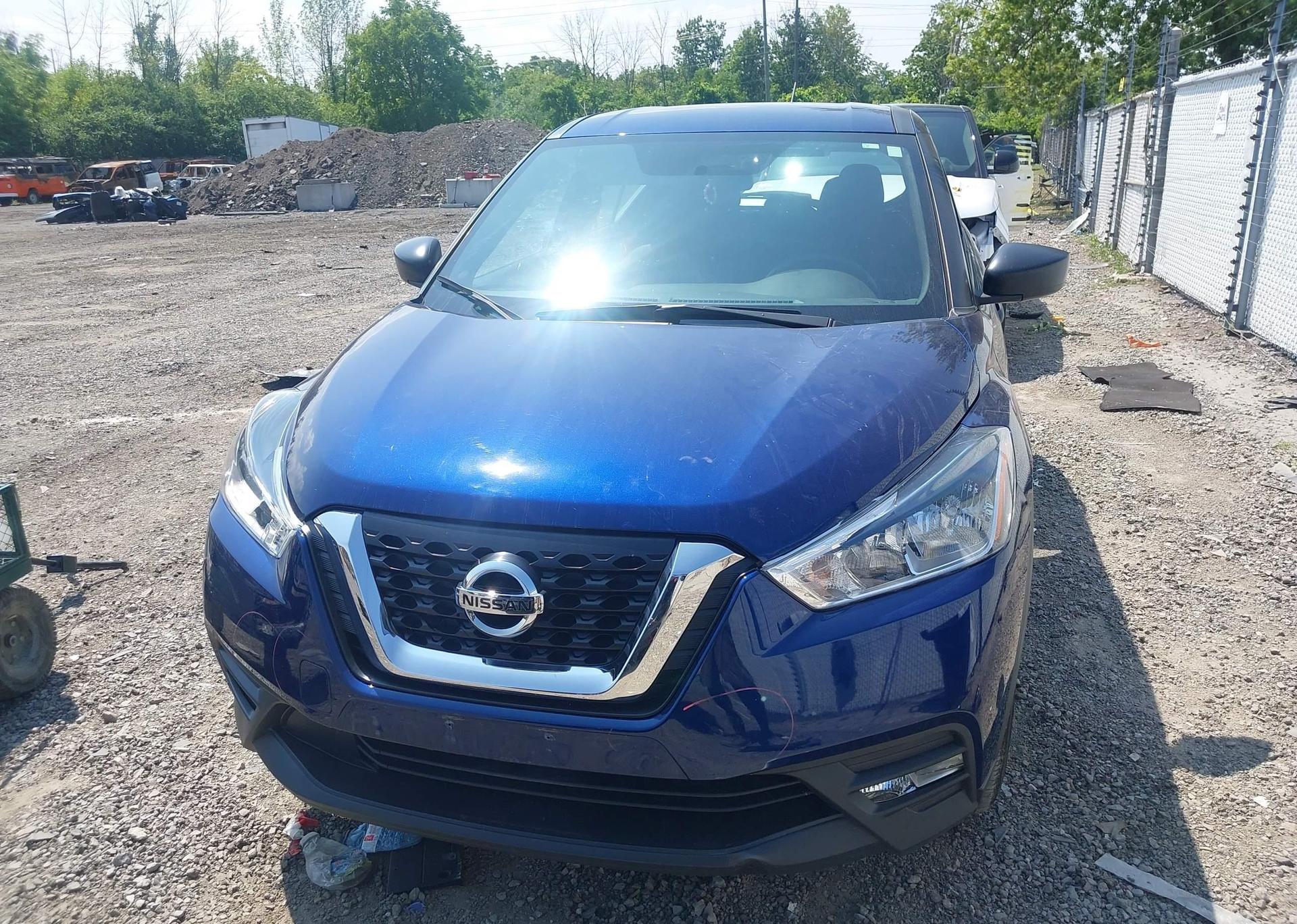 2019 NISSAN KICKS S