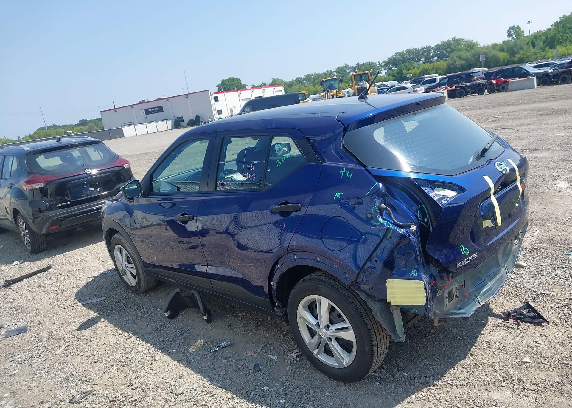 2019 NISSAN KICKS S