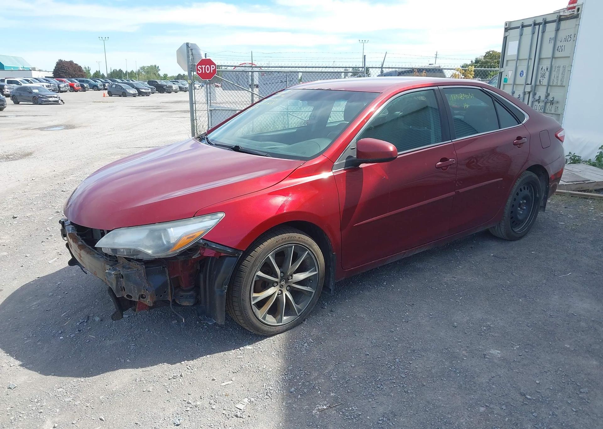 2015 TOYOTA CAMRY LE