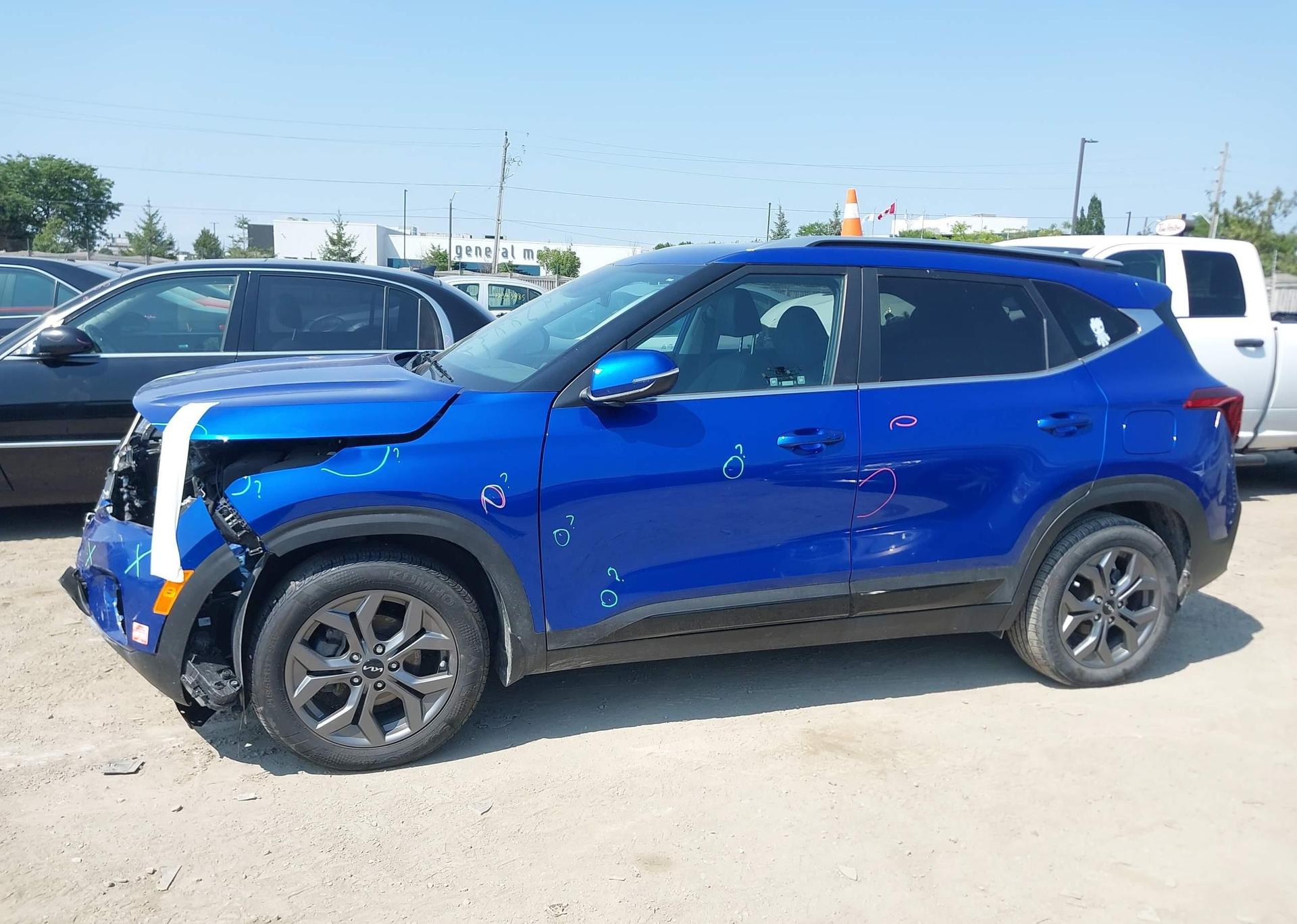 2024 KIA SELTOS EX