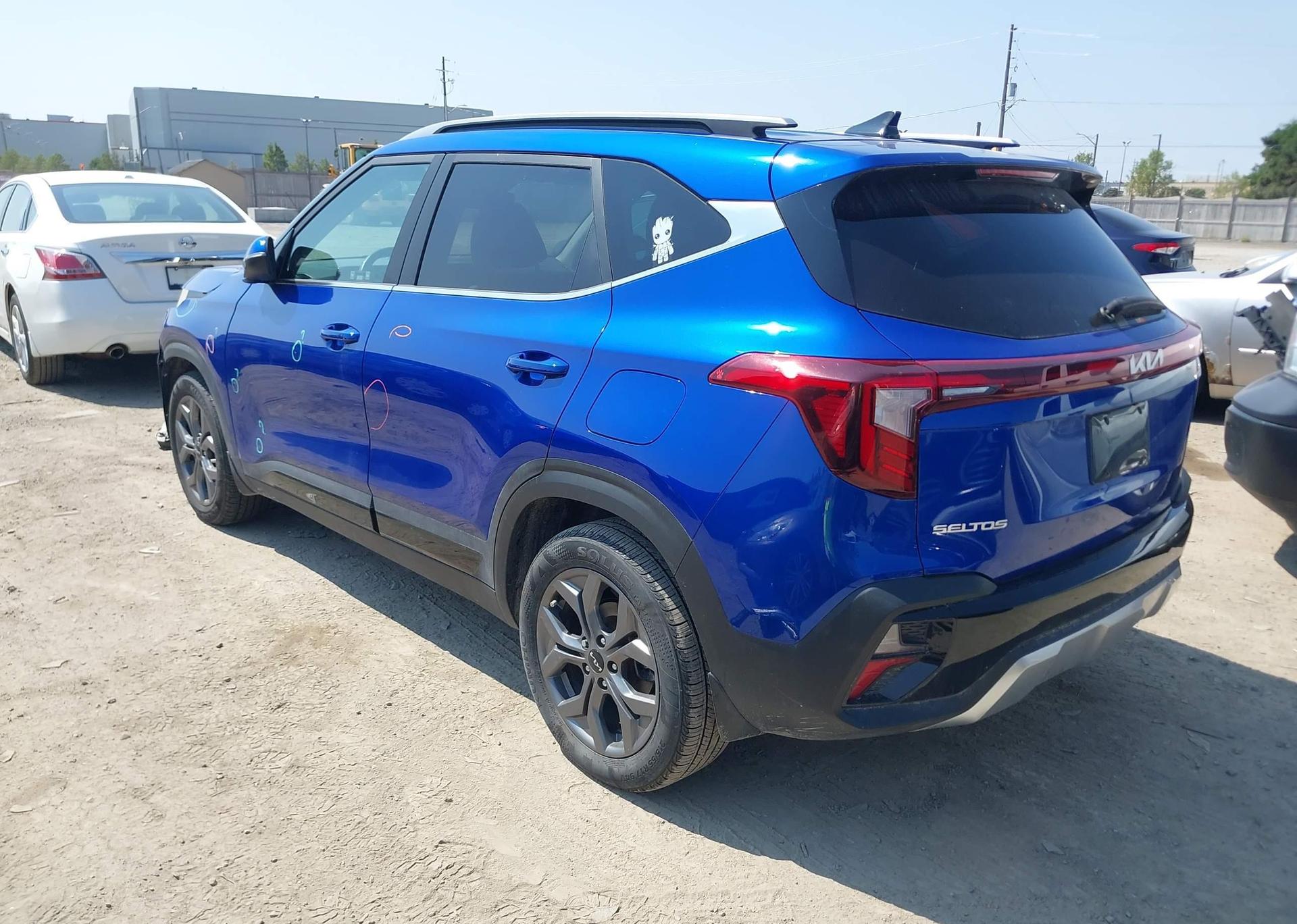 2024 KIA SELTOS EX