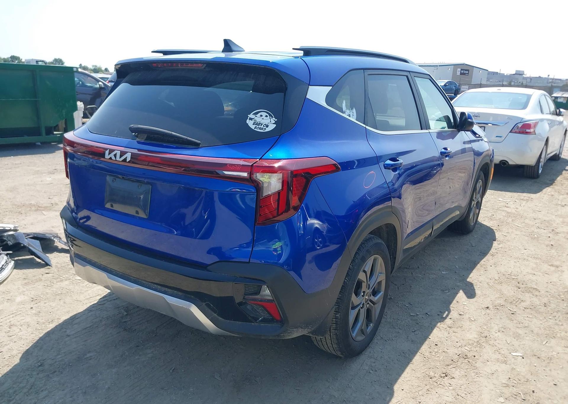 2024 KIA SELTOS EX