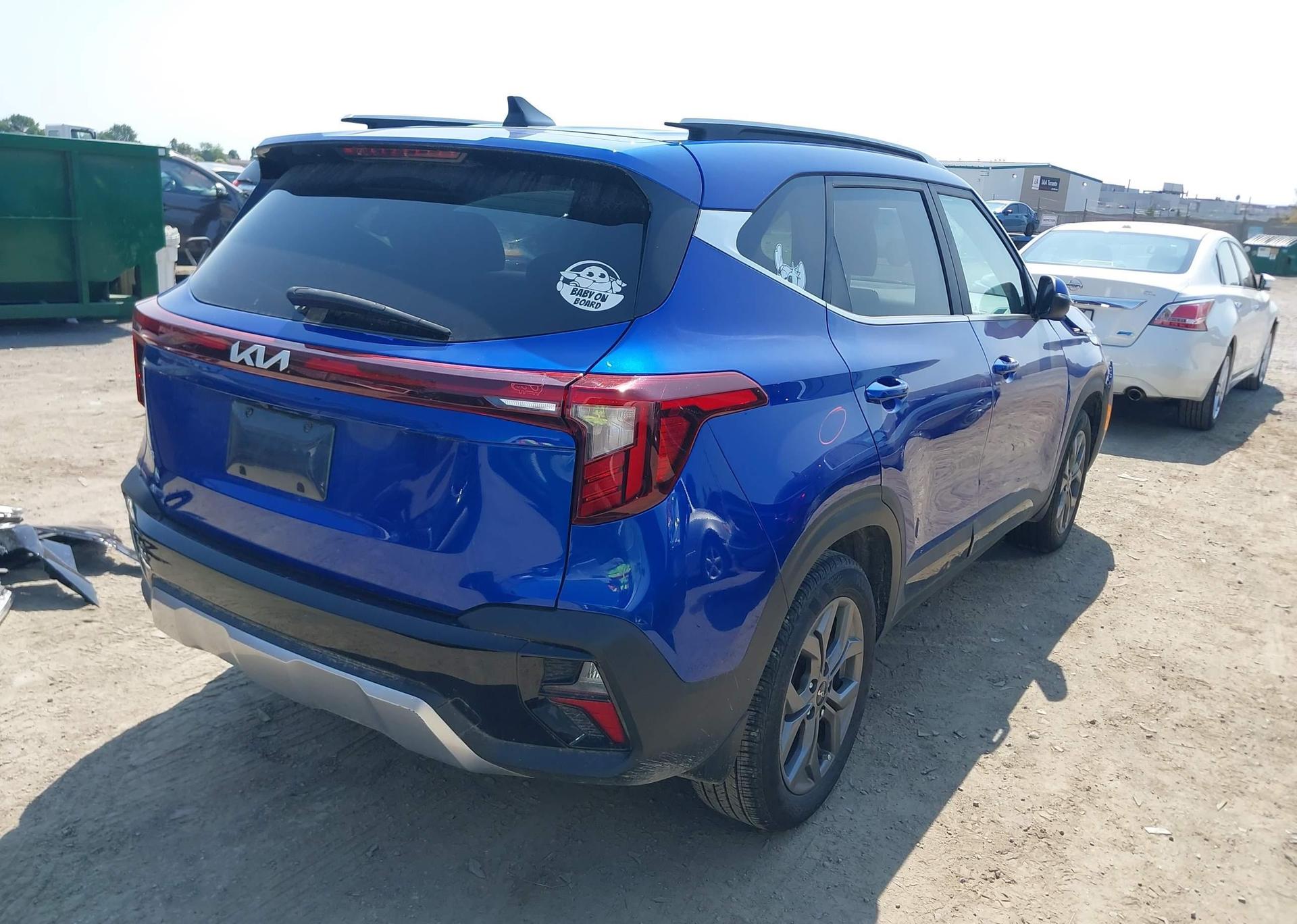 2024 KIA SELTOS EX
