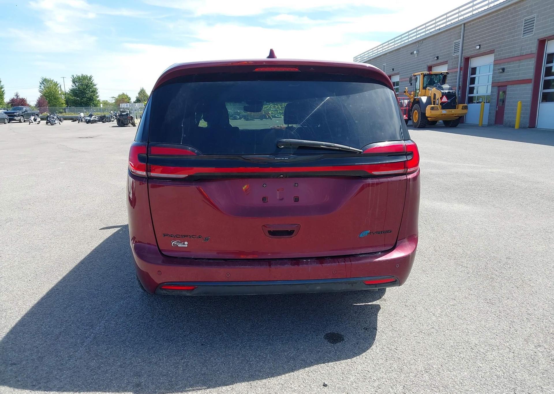 2022 CHRYSLER PACIFICA HYBRID TOURING L