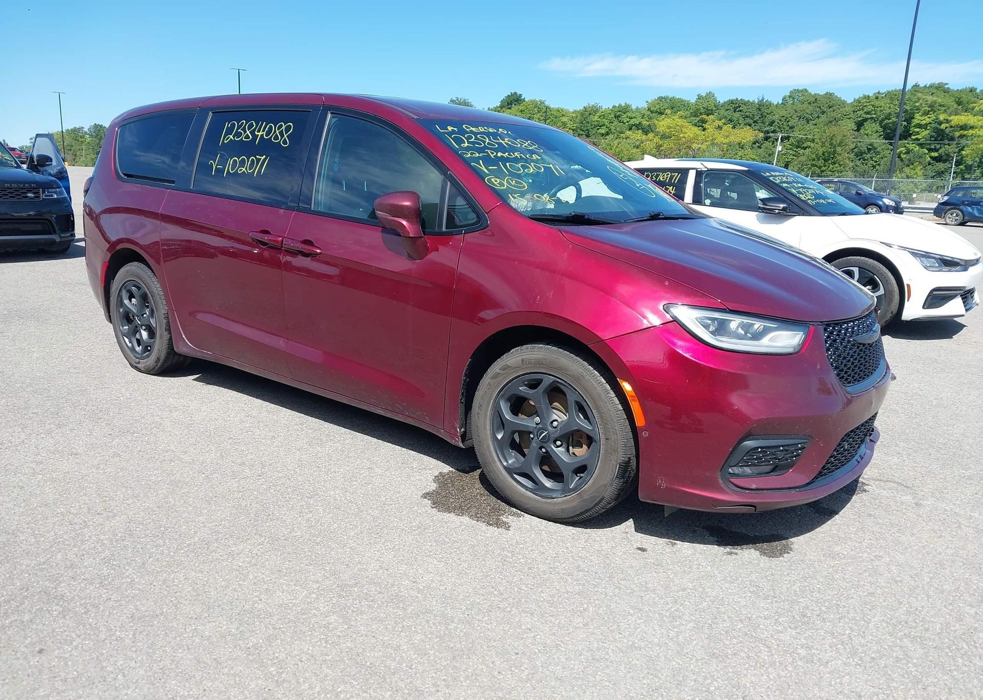 2022 CHRYSLER PACIFICA HYBRID TOURING L