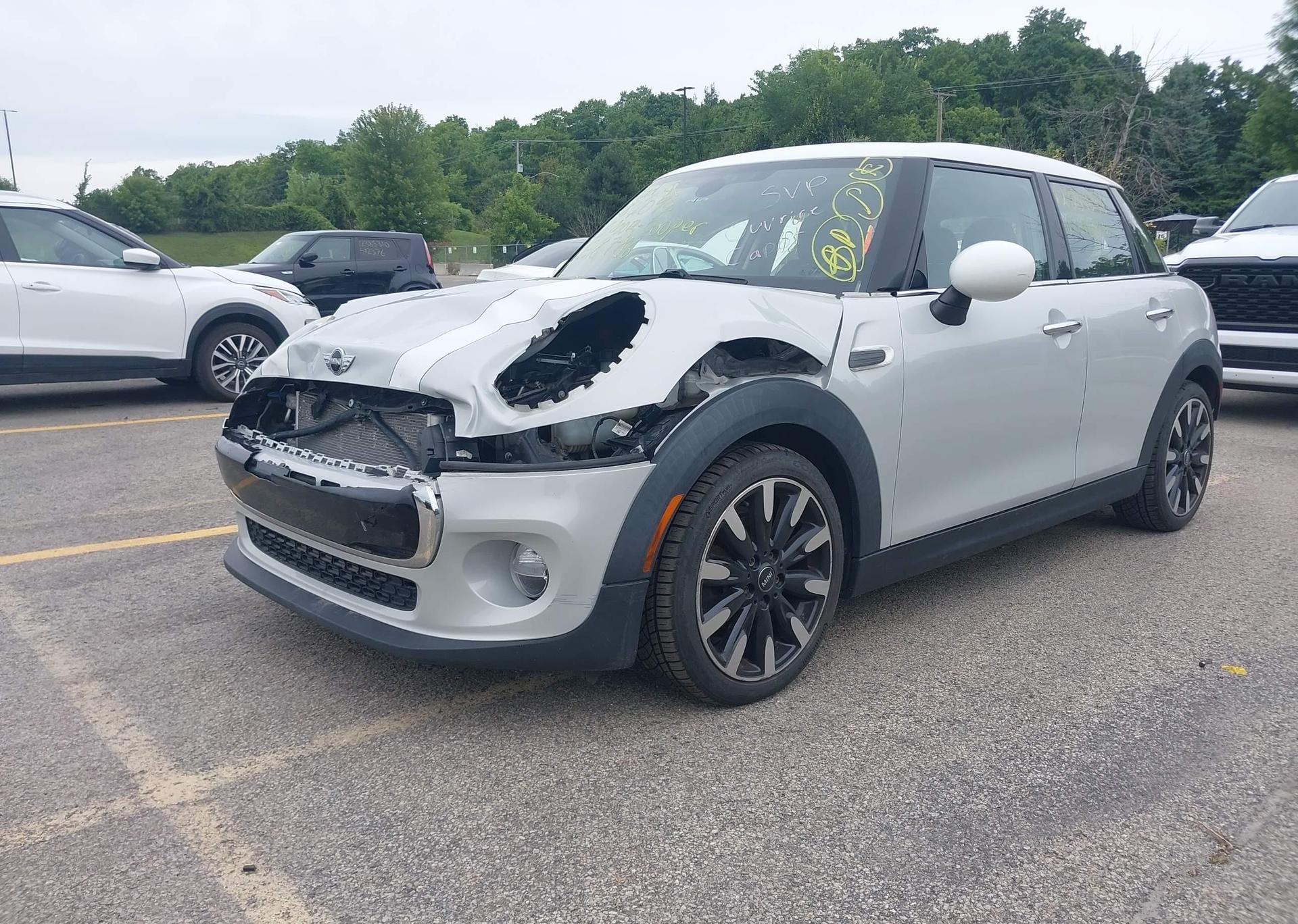 2017 MINI 5 DOOR COOPER