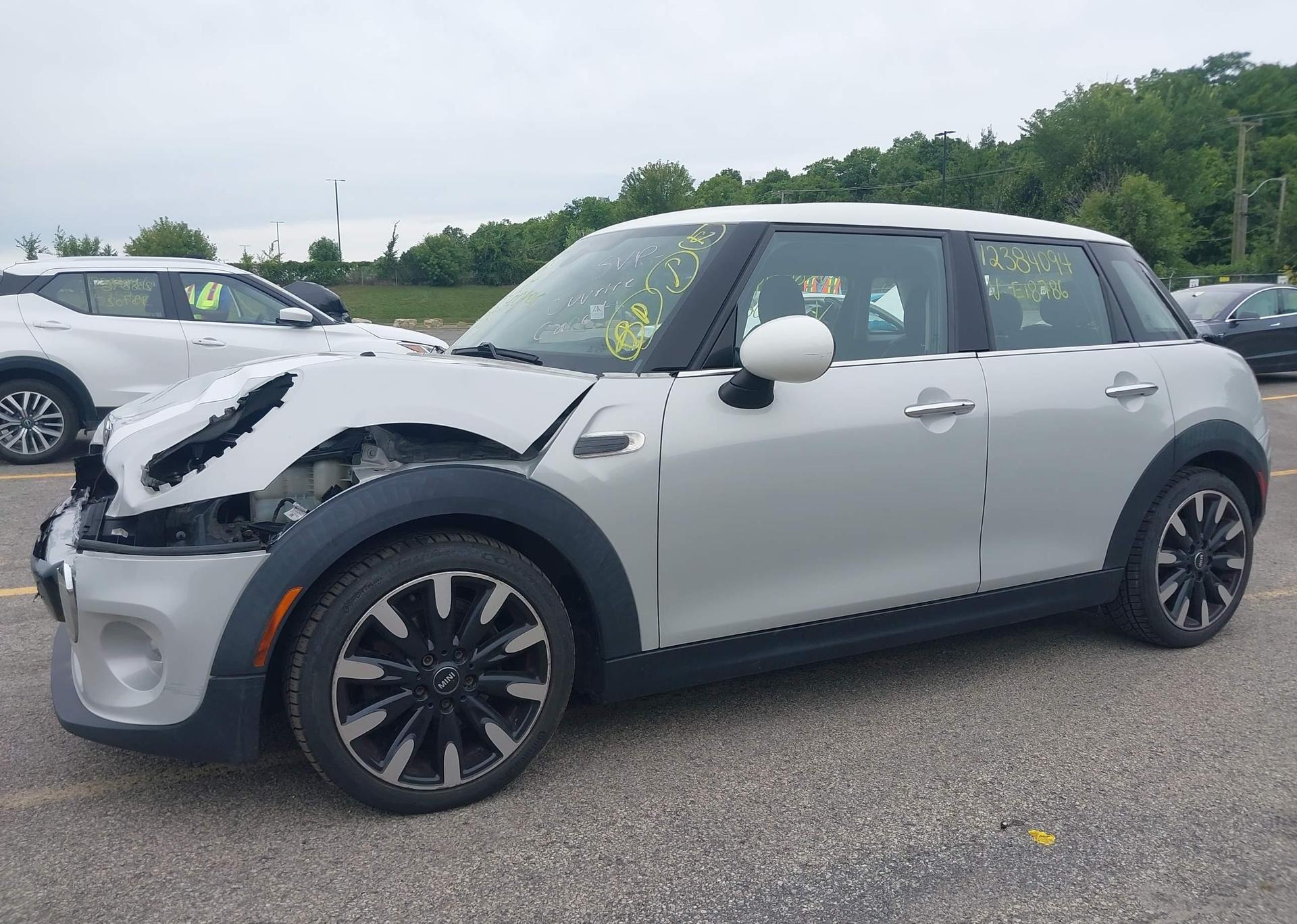 2017 MINI 5 DOOR COOPER