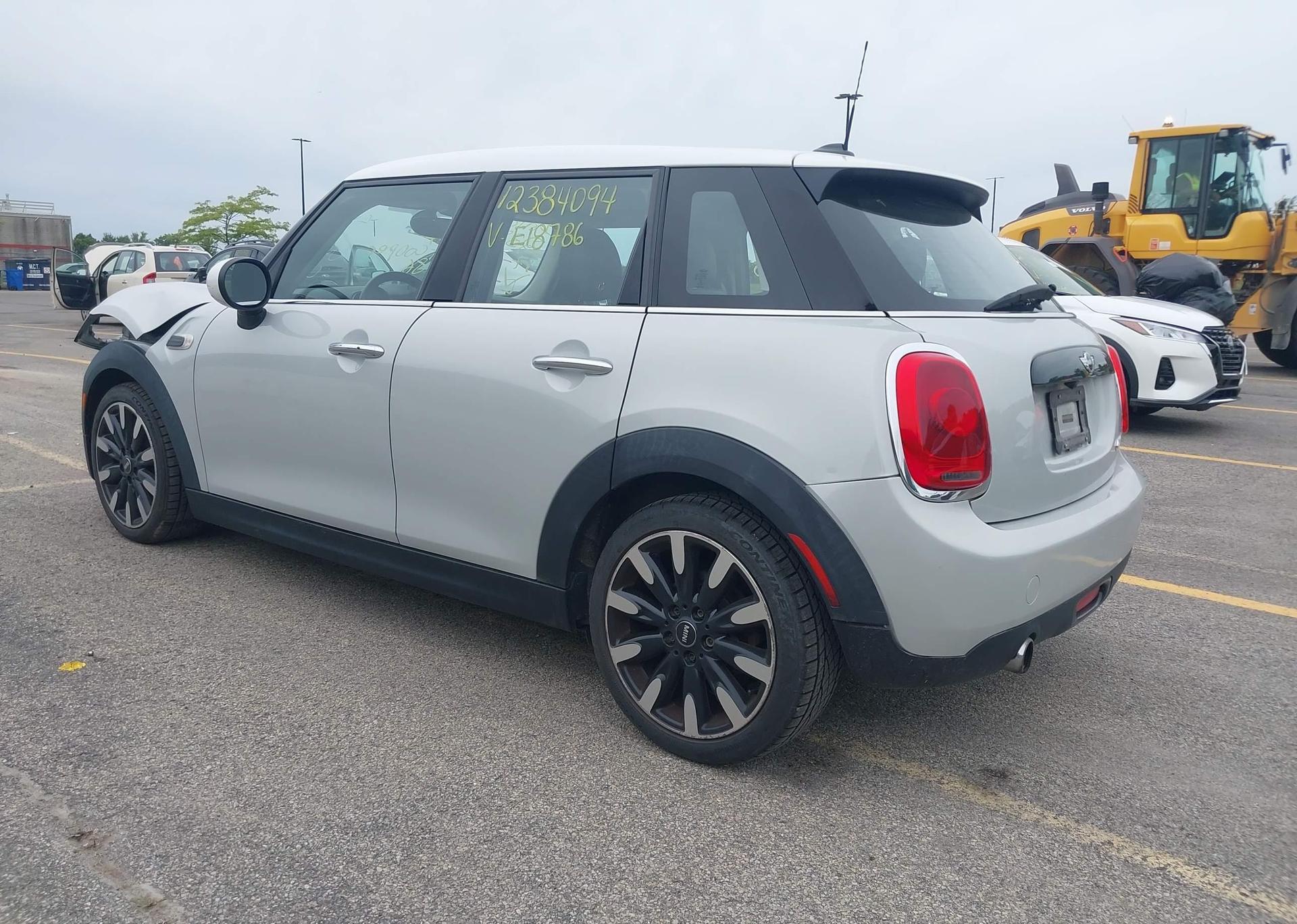 2017 MINI 5 DOOR COOPER