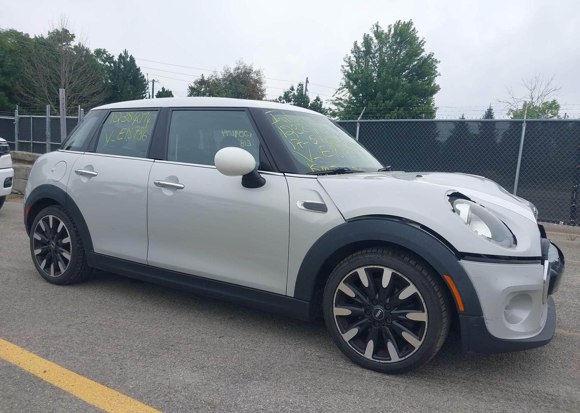 2017 MINI 5 DOOR COOPER