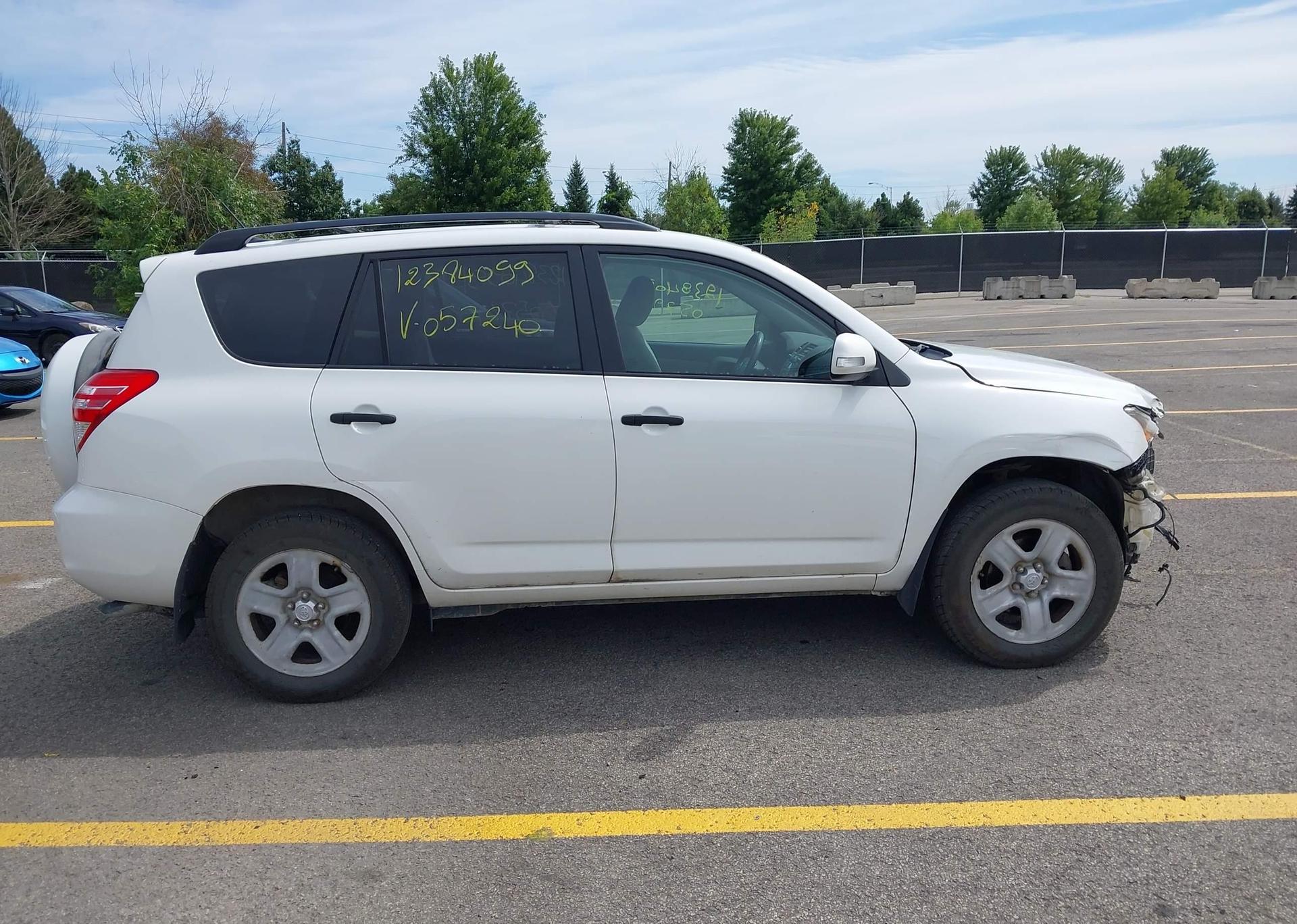 2011 TOYOTA RAV4
