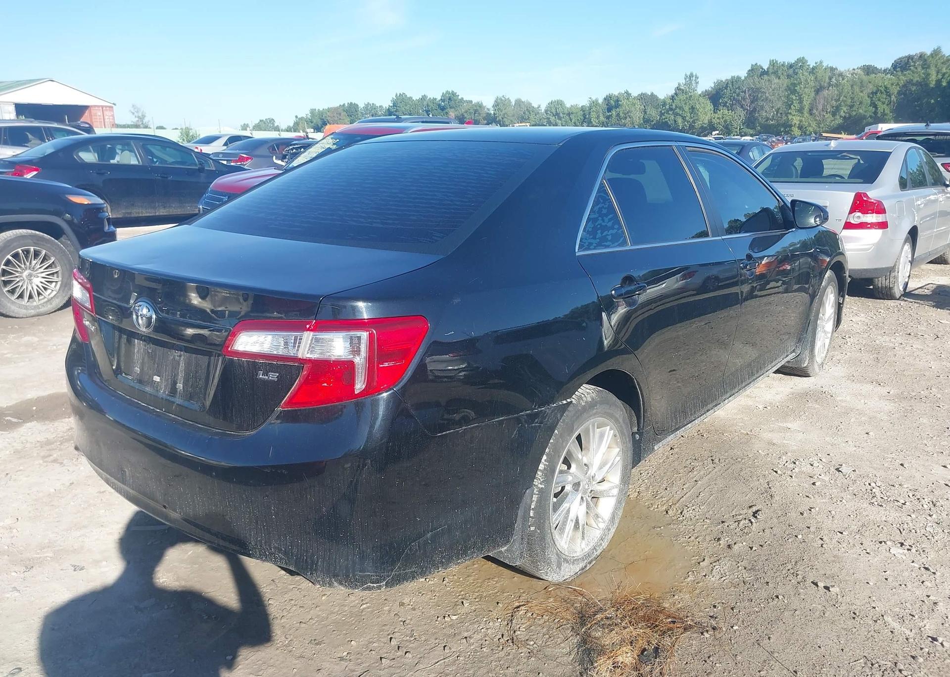 2014 TOYOTA CAMRY