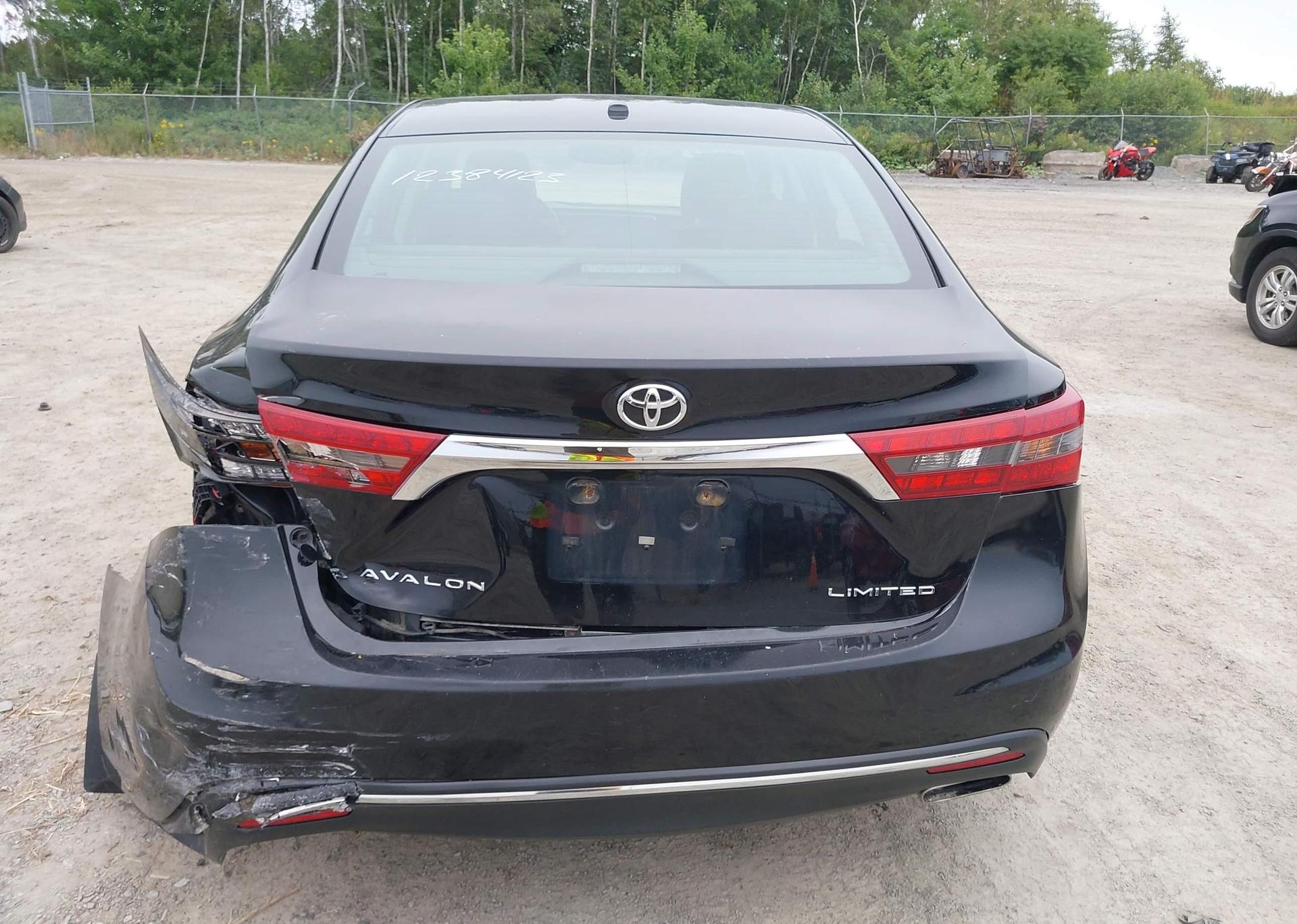 2016 TOYOTA AVALON LIMITED