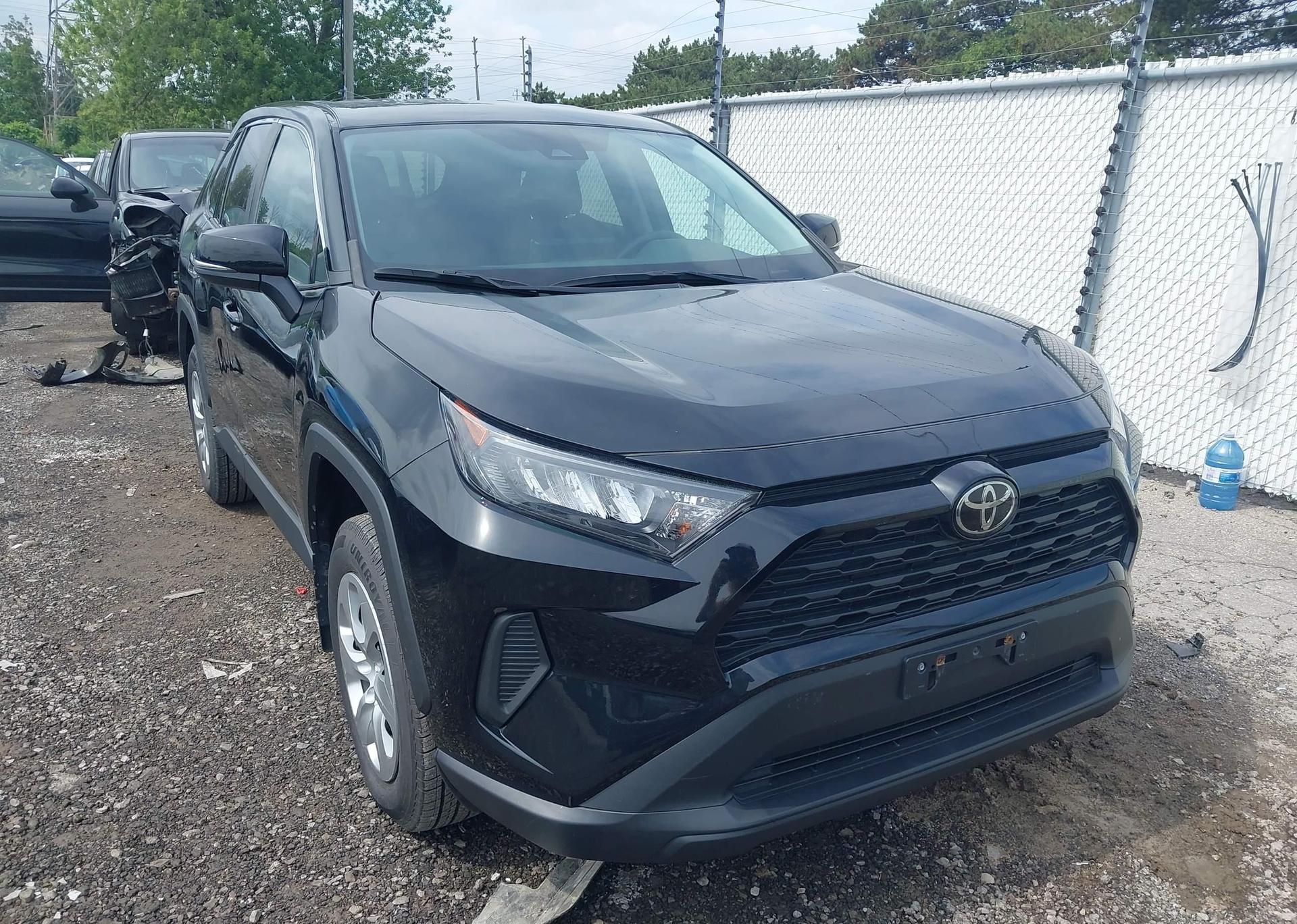 2023 TOYOTA RAV4 LE