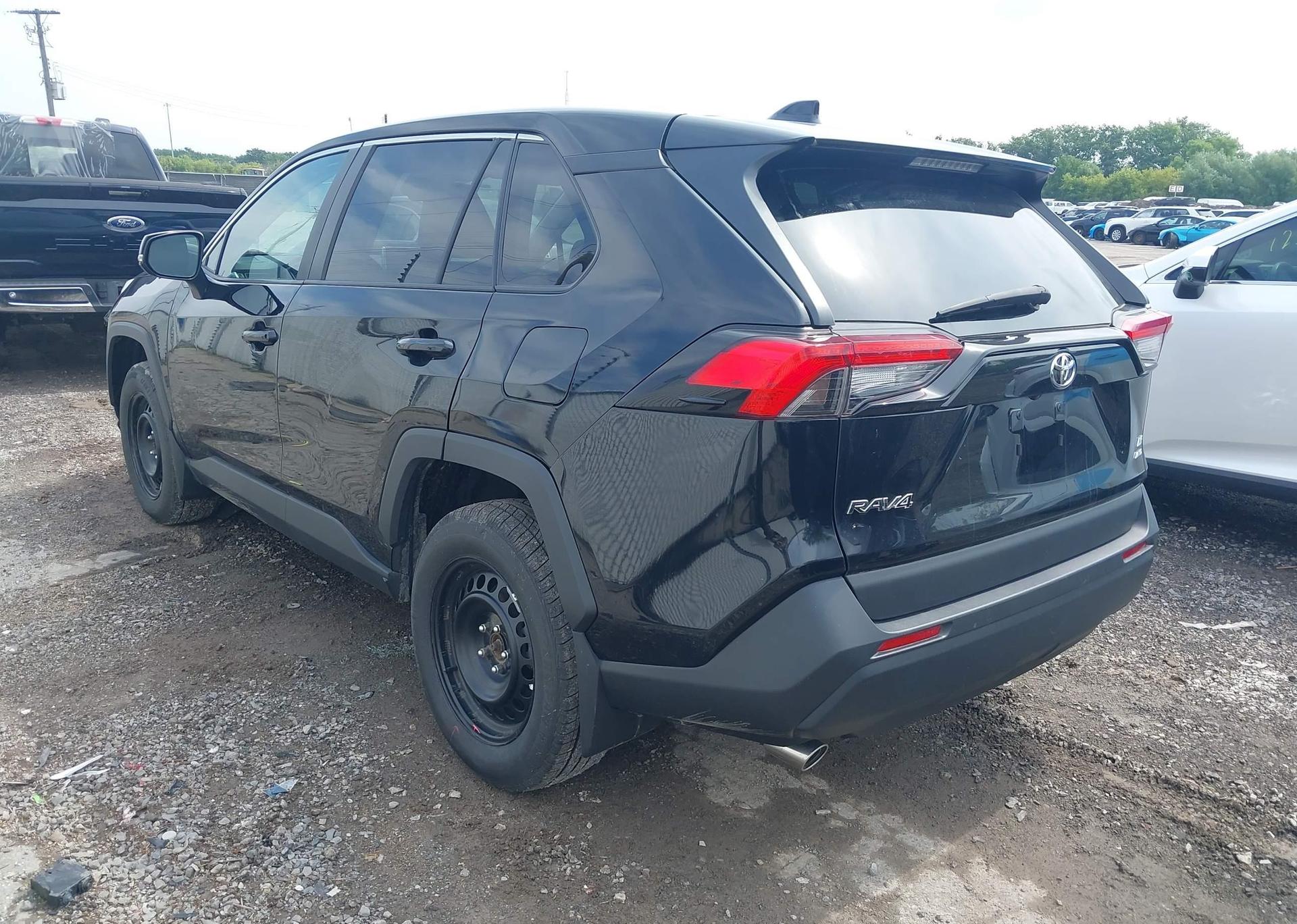 2023 TOYOTA RAV4 LE