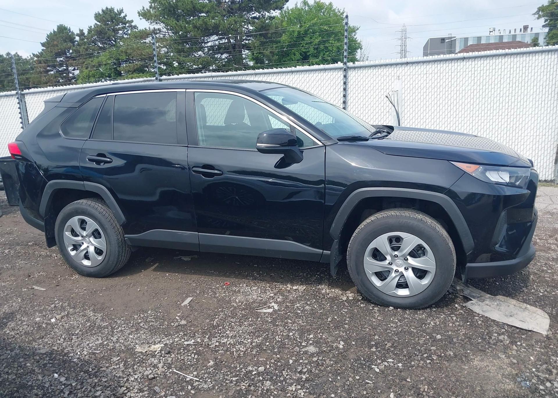2023 TOYOTA RAV4 LE