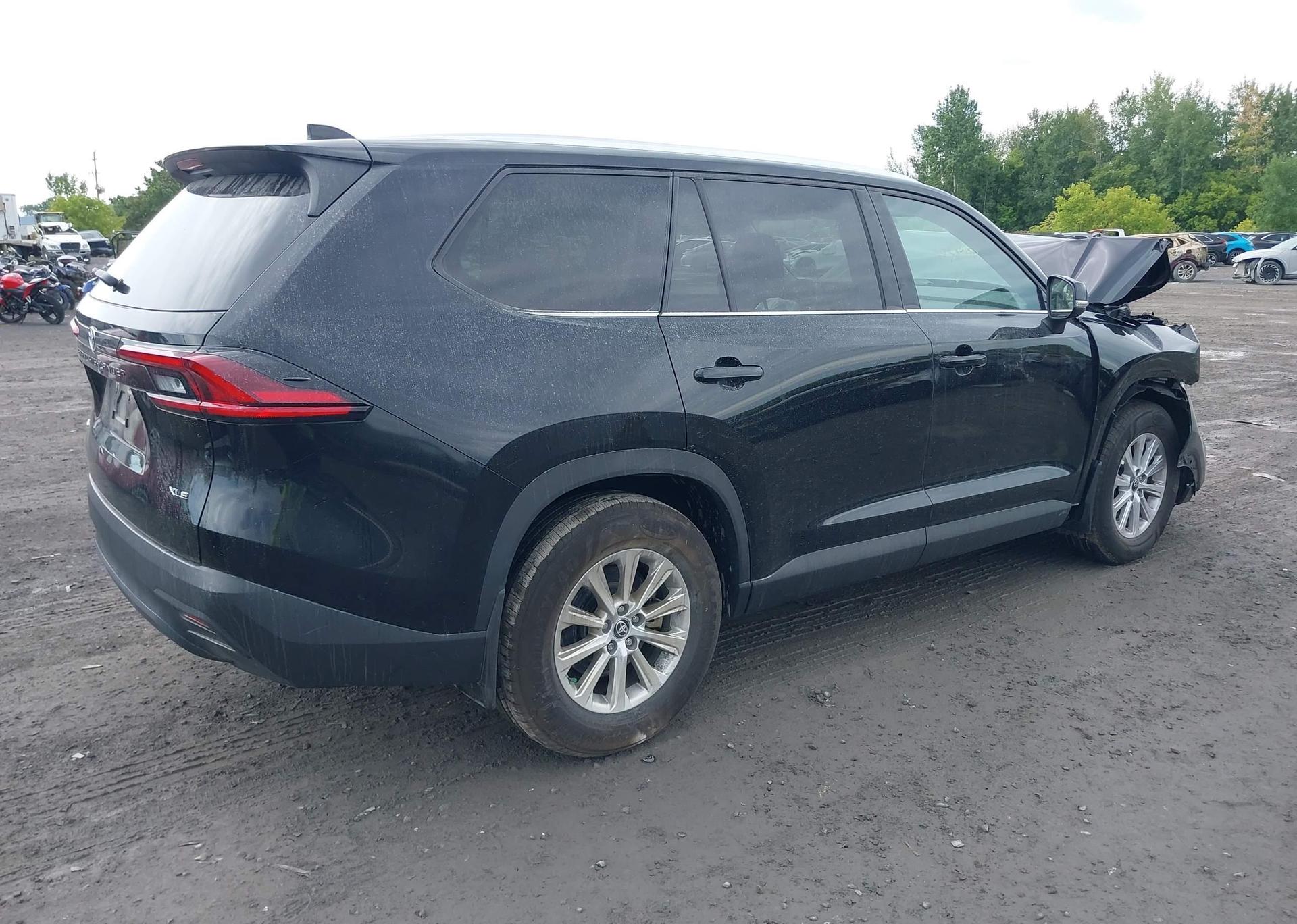2025 TOYOTA GRAND HIGHLANDER LE