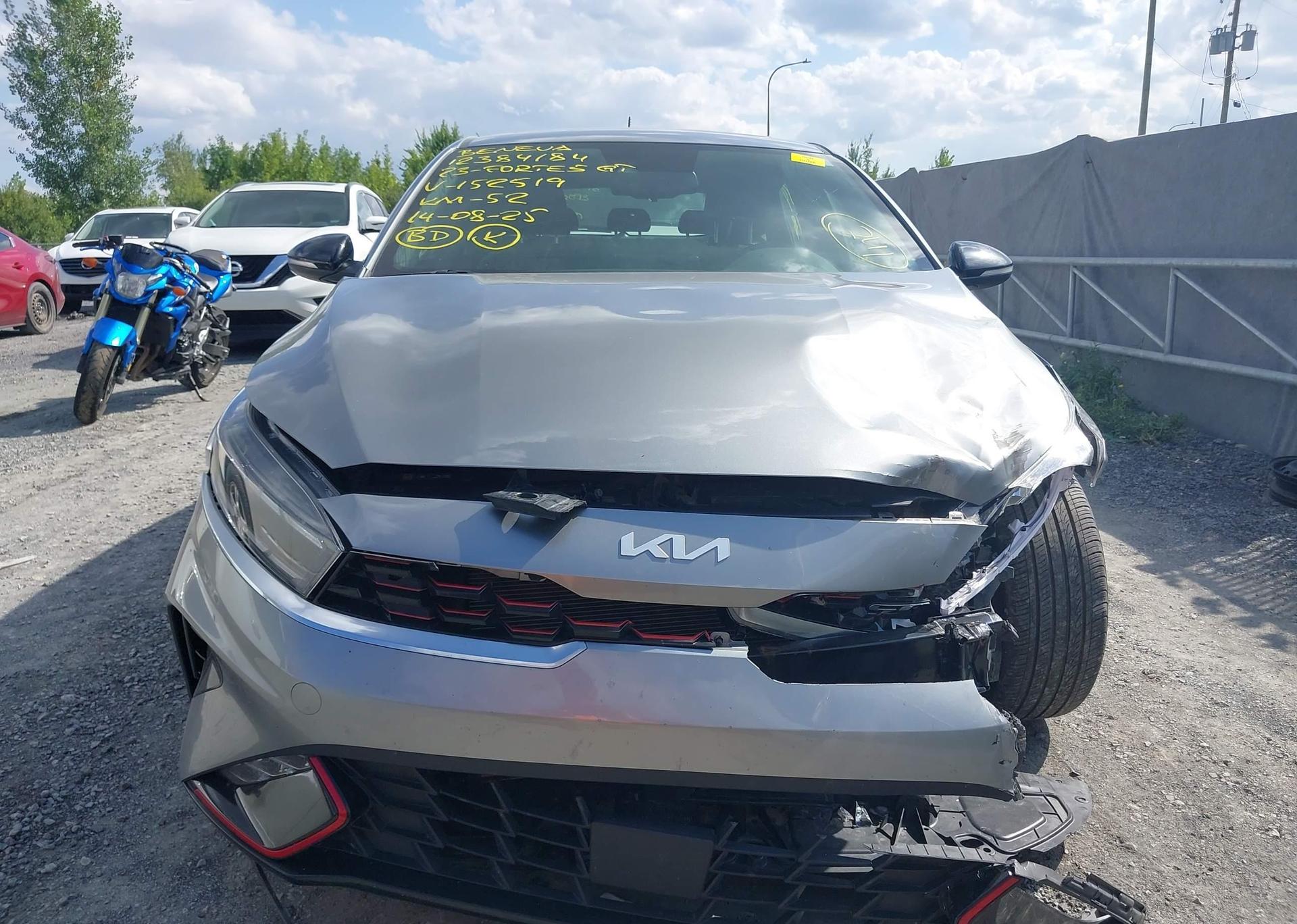 2023 KIA FORTE5 GT