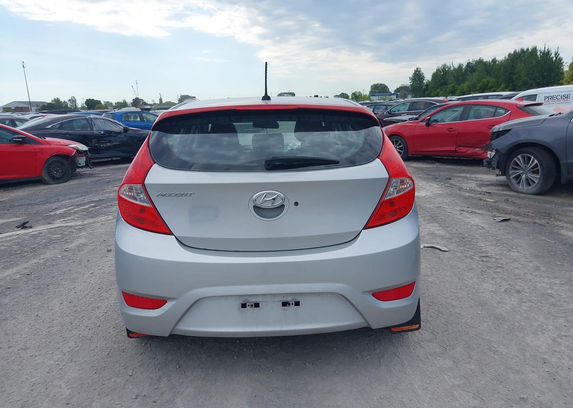 2013 HYUNDAI ACCENT GLS