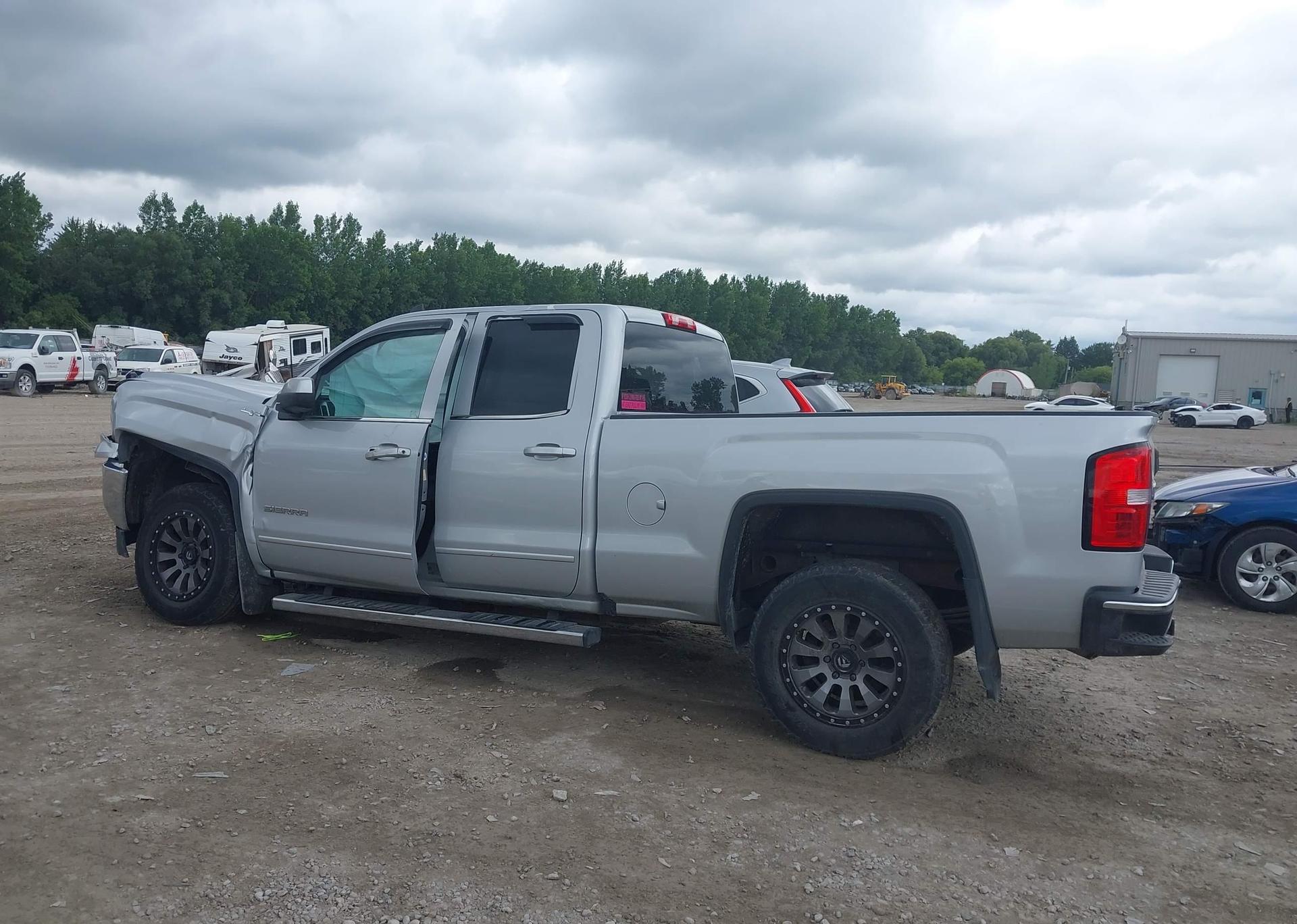 2018 GMC SIERRA K1500 SLE