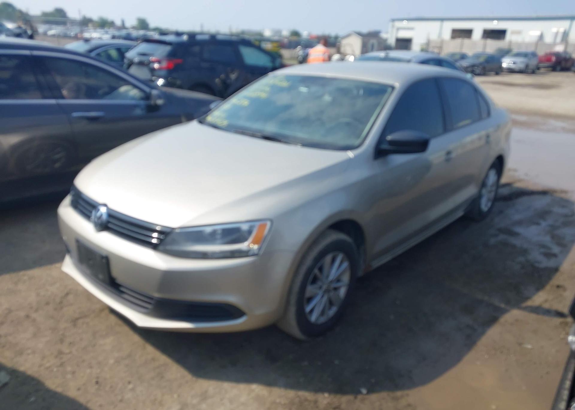 2013 VOLKSWAGEN JETTA 2.0L TRENDLINE