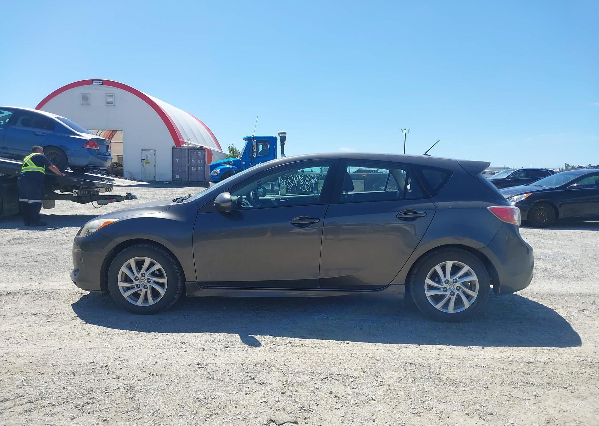 2012 MAZDA MAZDA3 GS-SKY