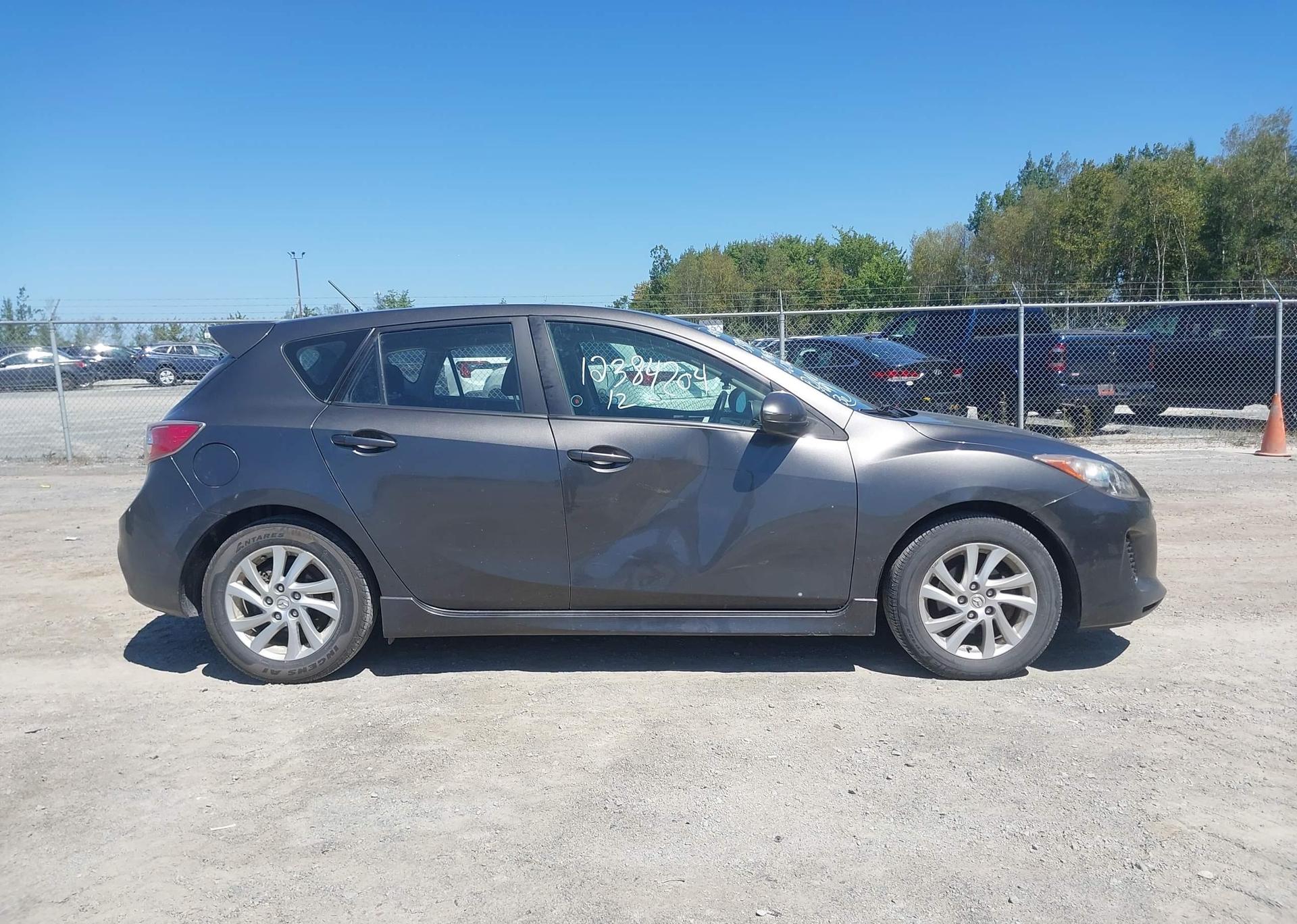 2012 MAZDA MAZDA3 GS-SKY