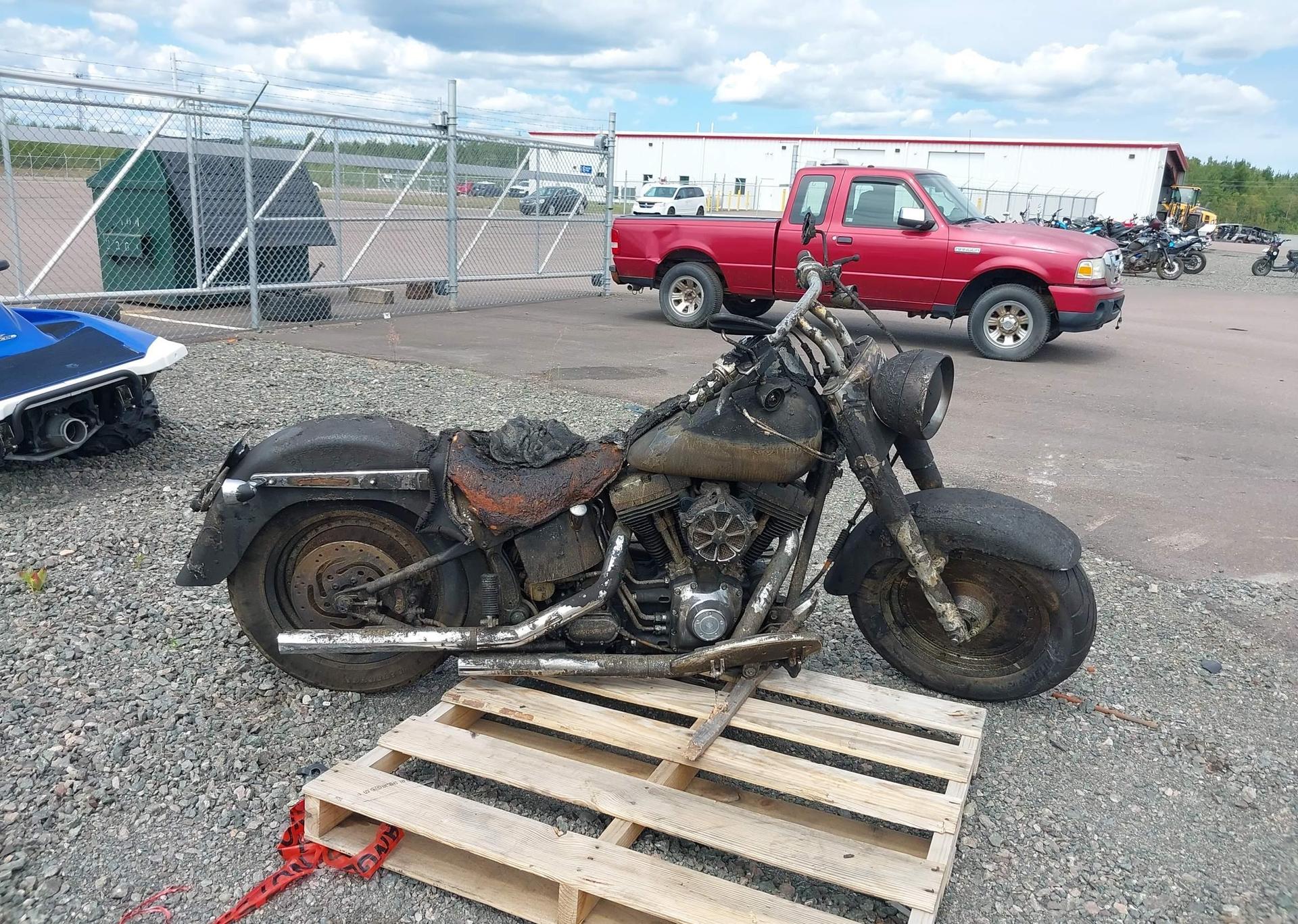 2002 HARLEY-DAVIDSON FLSTF