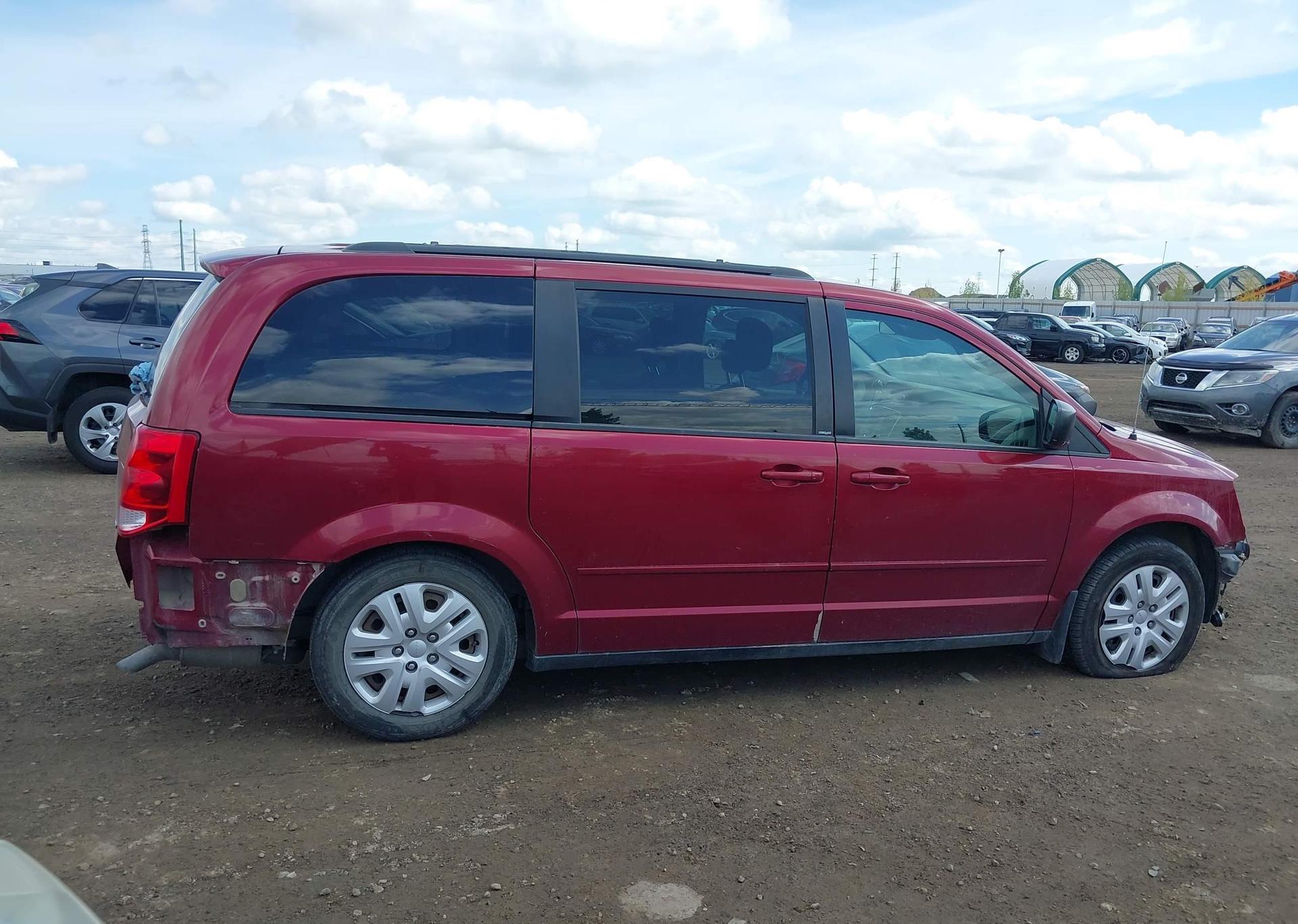 2014 DODGE GRAND CARAVAN SE