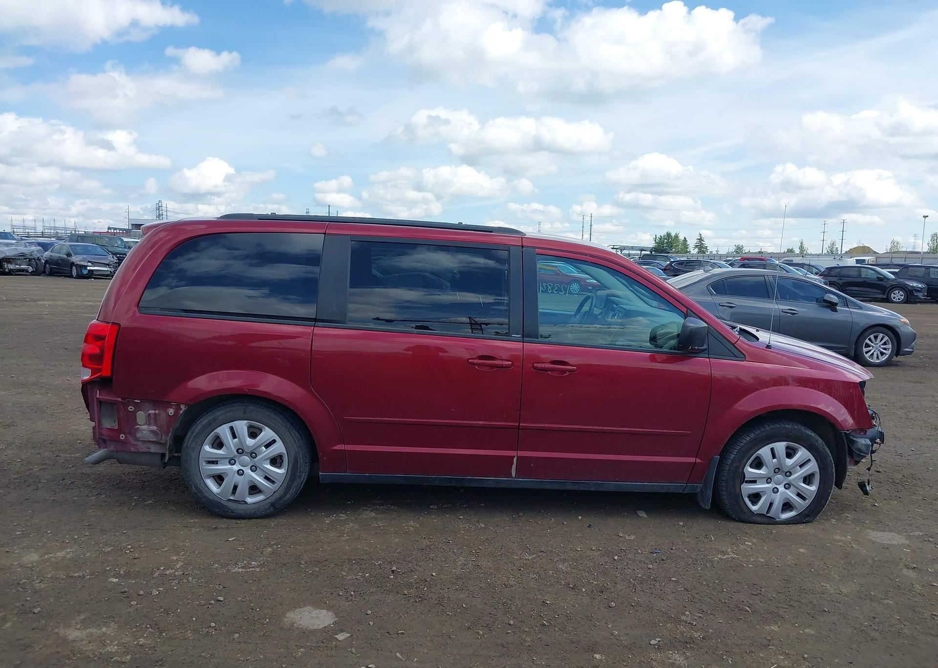 2014 DODGE GRAND CARAVAN SE