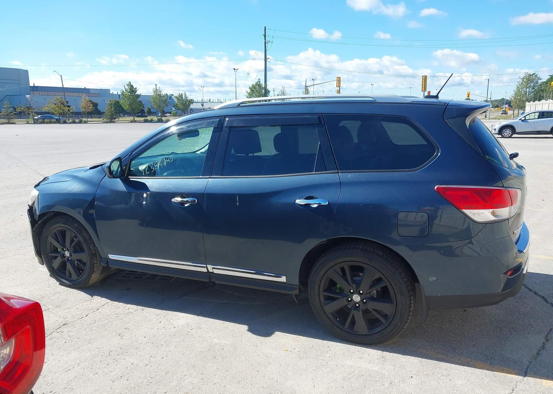 2015 NISSAN PATHFINDER S