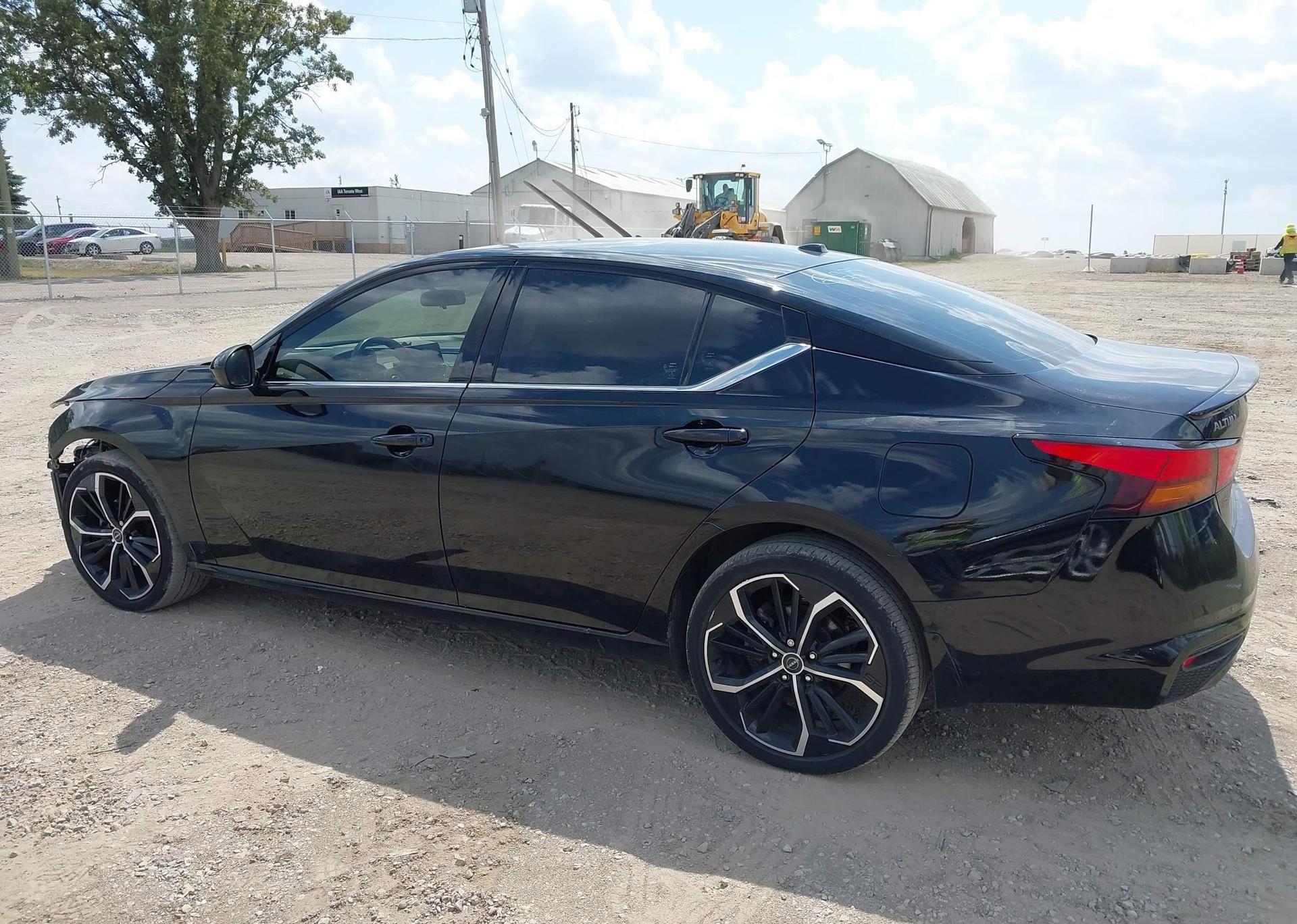 2023 NISSAN ALTIMA SR